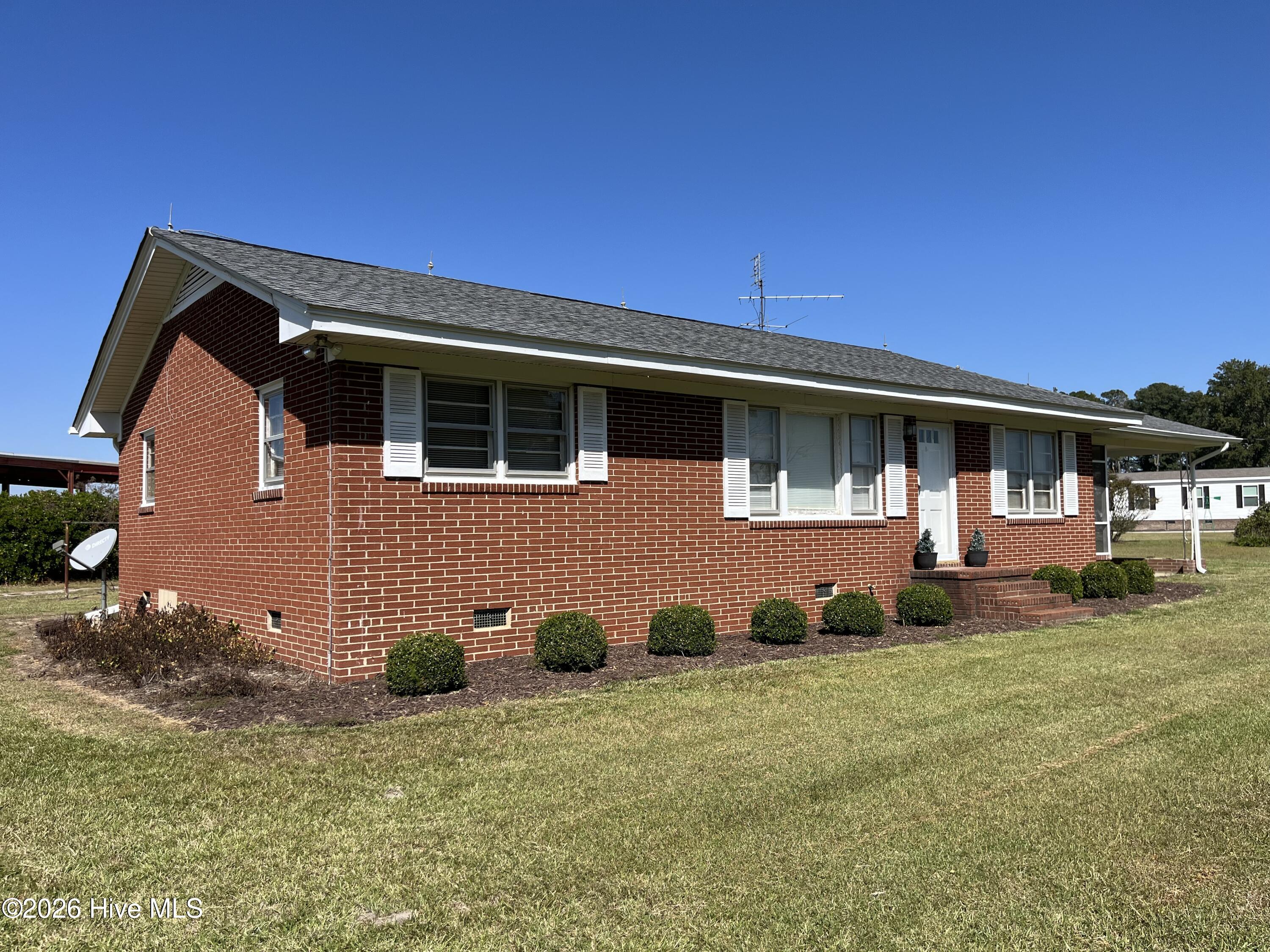 8356 Graham Brantley Road Property Photo 2