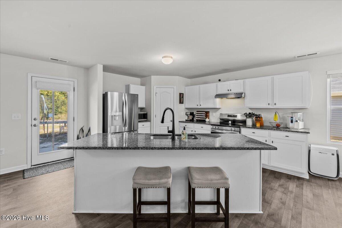 728 Conductor Court Property Photo 15