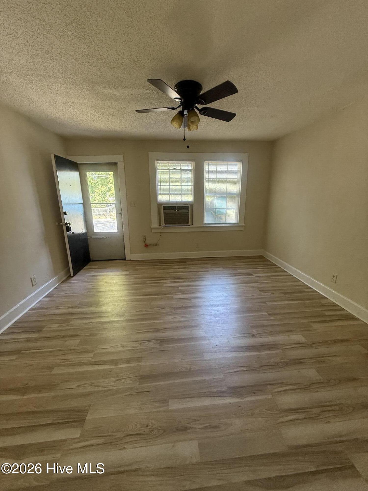 413 Vance Street Property Photo 3