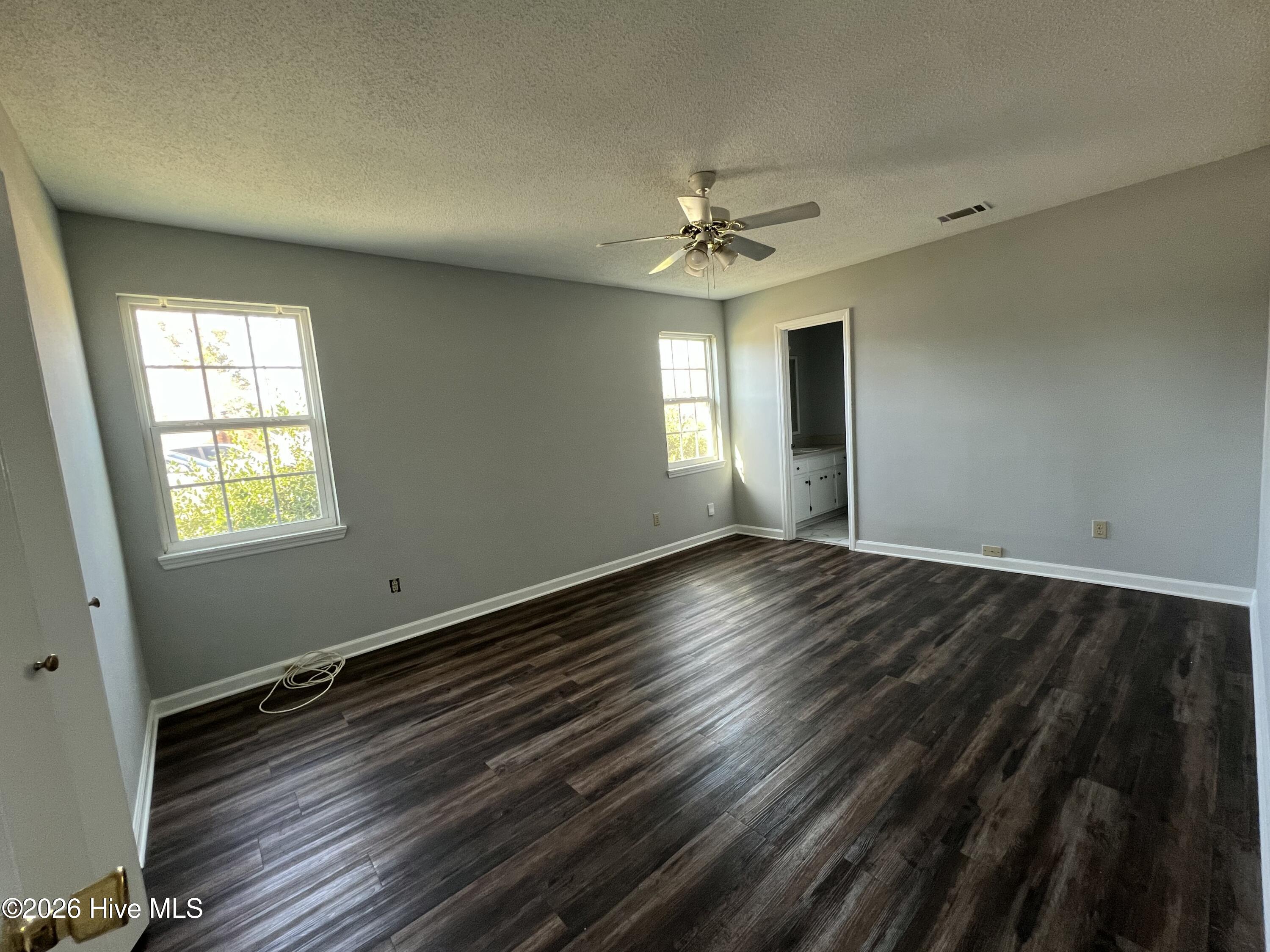 320 Miramar Drive Property Photo 14