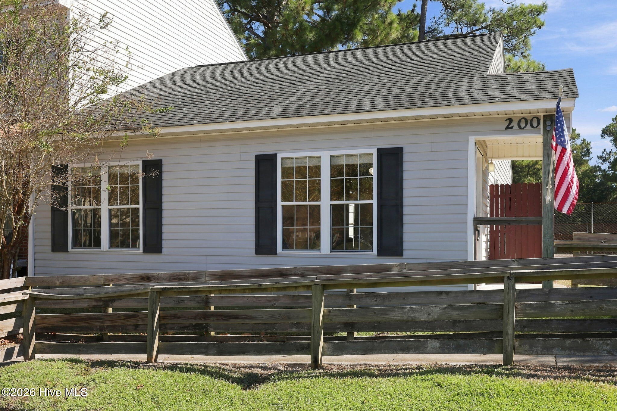 200 Palace Circle Property Photo 2