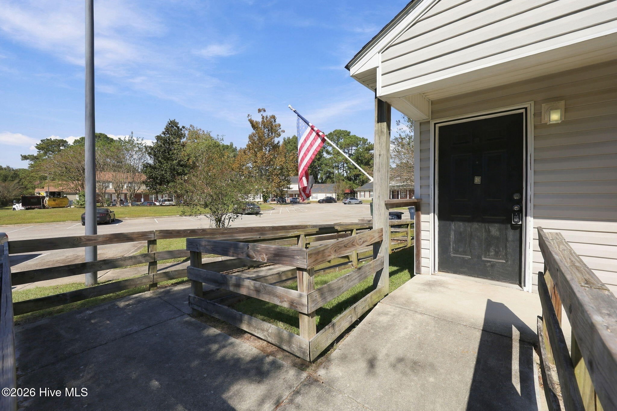 200 Palace Circle Property Photo 10