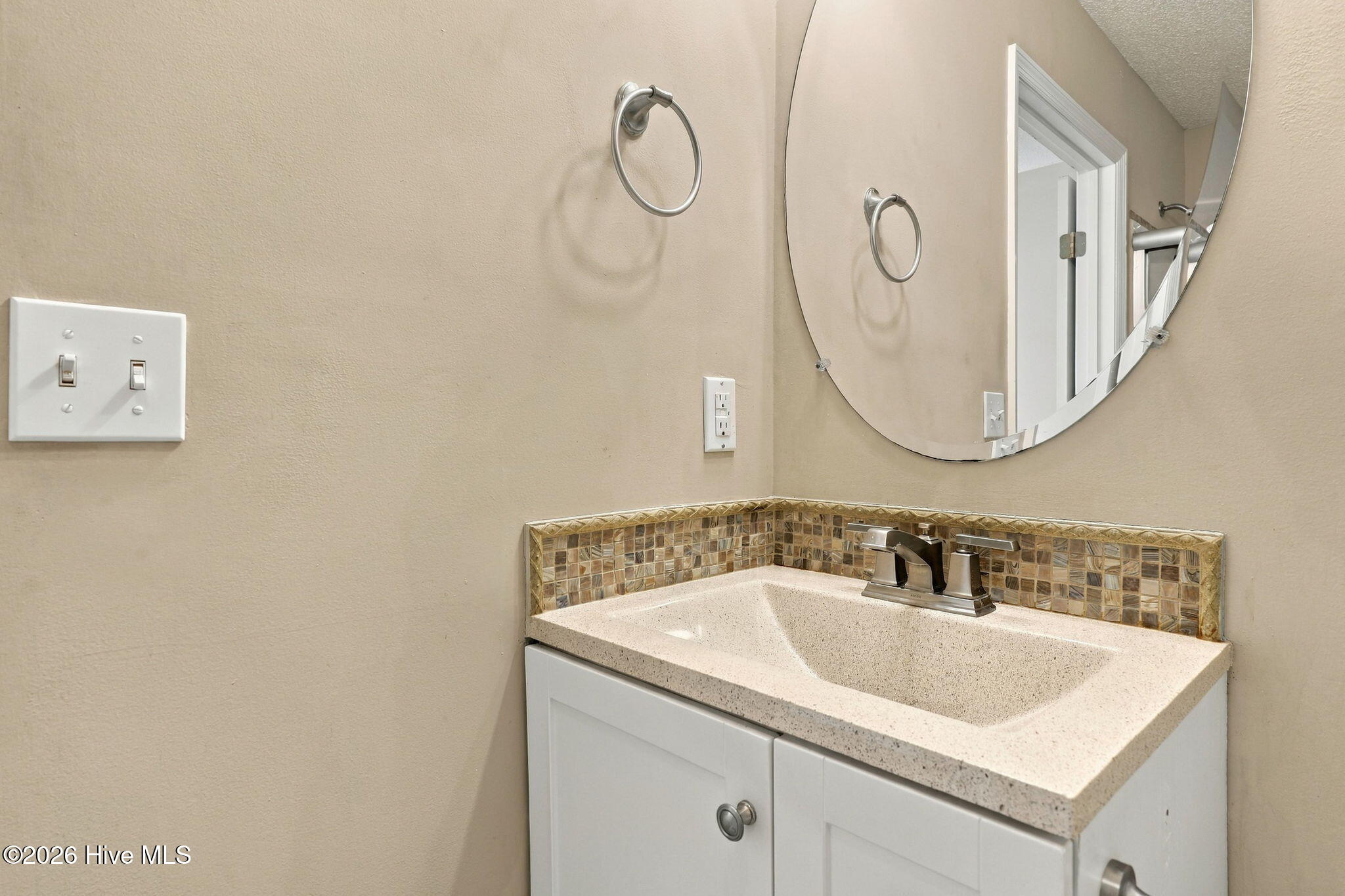 200 Palace Circle Property Photo 32