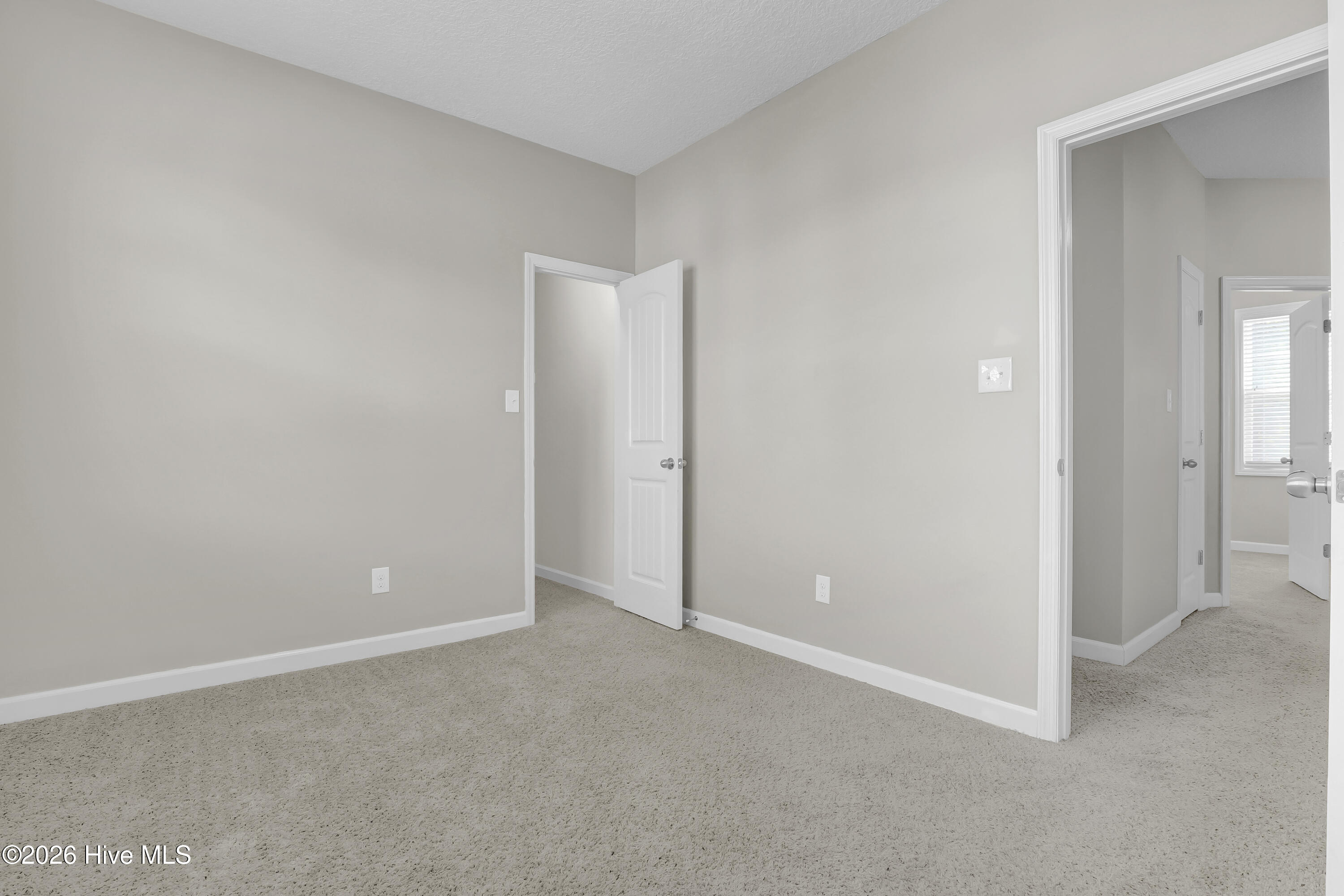 609 Winfall Drive Property Photo 22