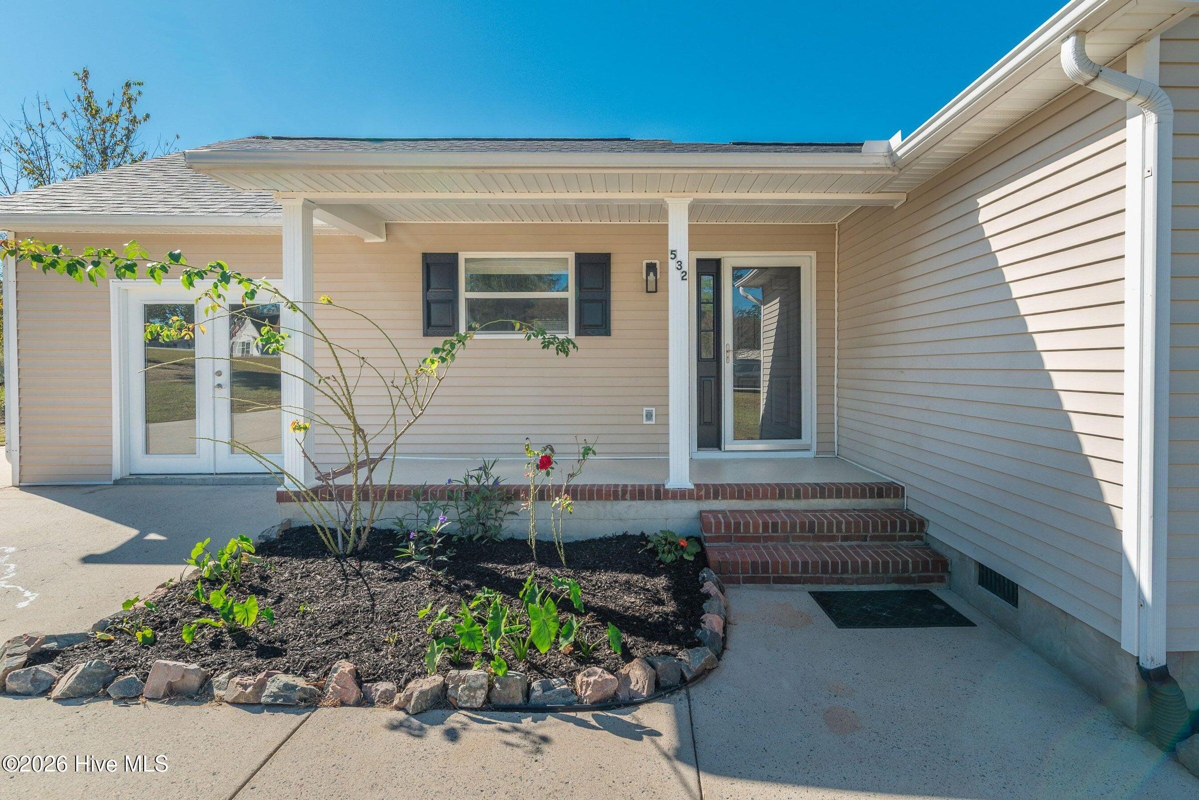 532 Stephens Mill Drive Property Photo 3