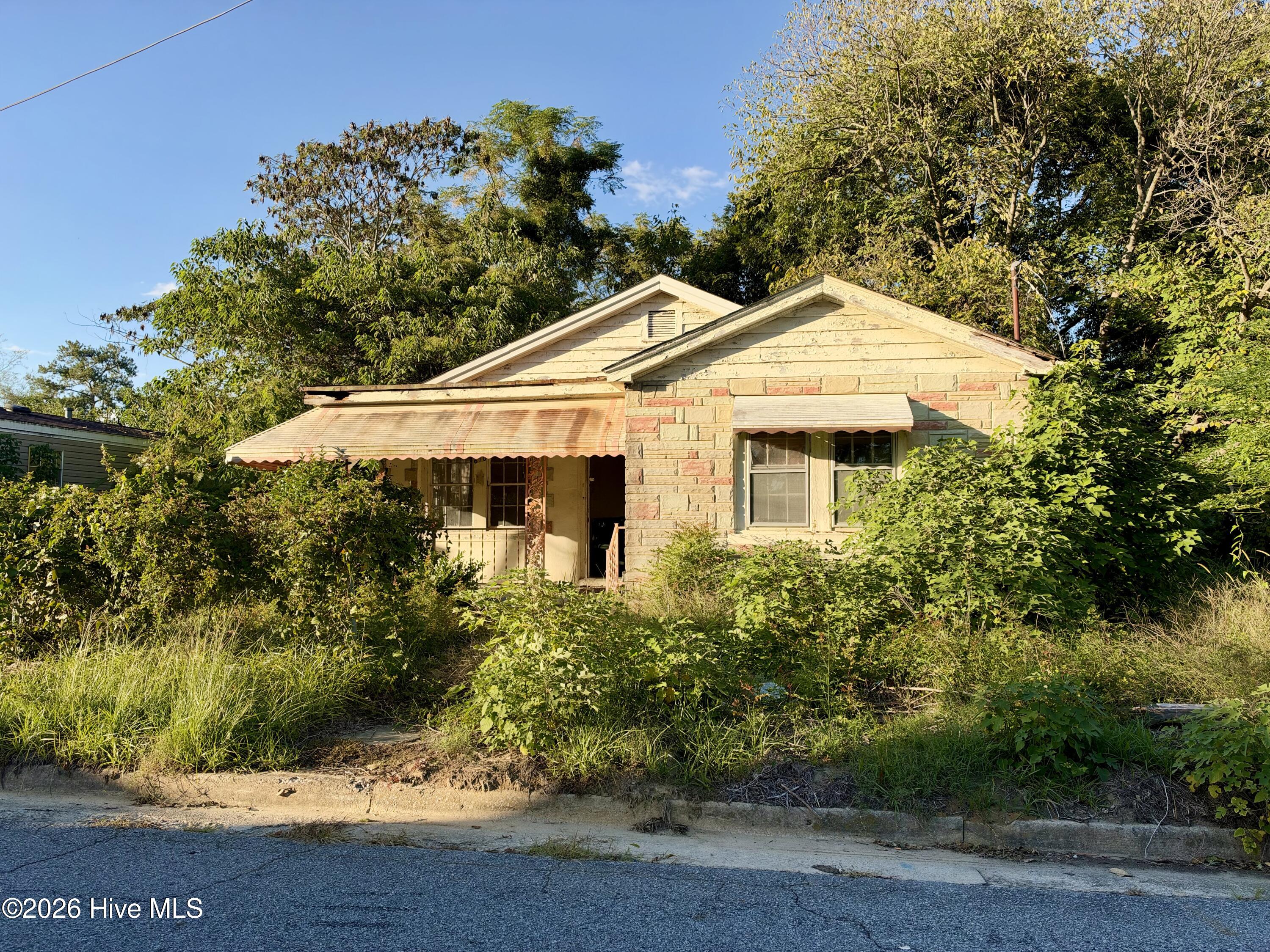 610 Fields Street Property Photo 1