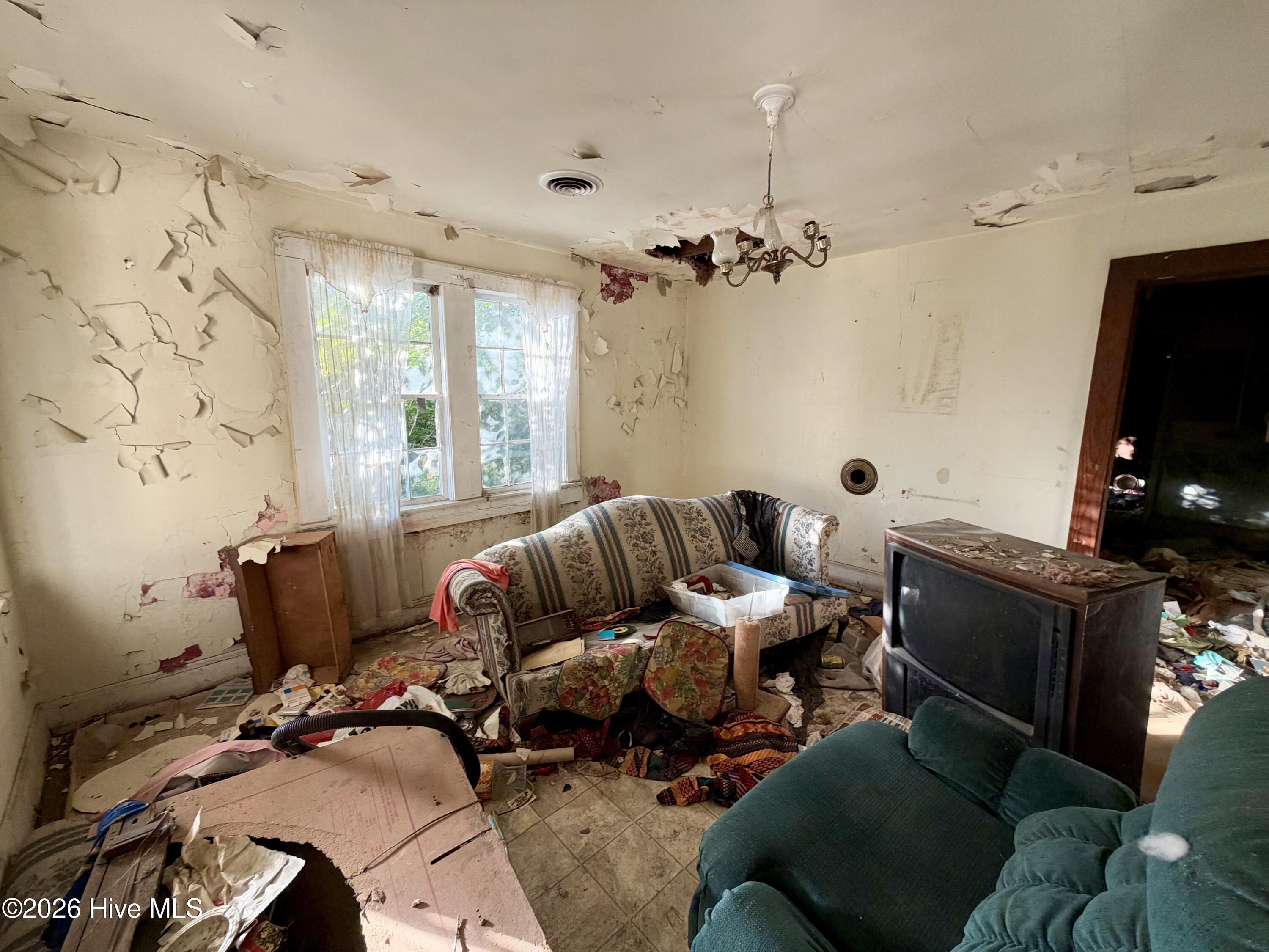 610 Fields Street Property Photo 2