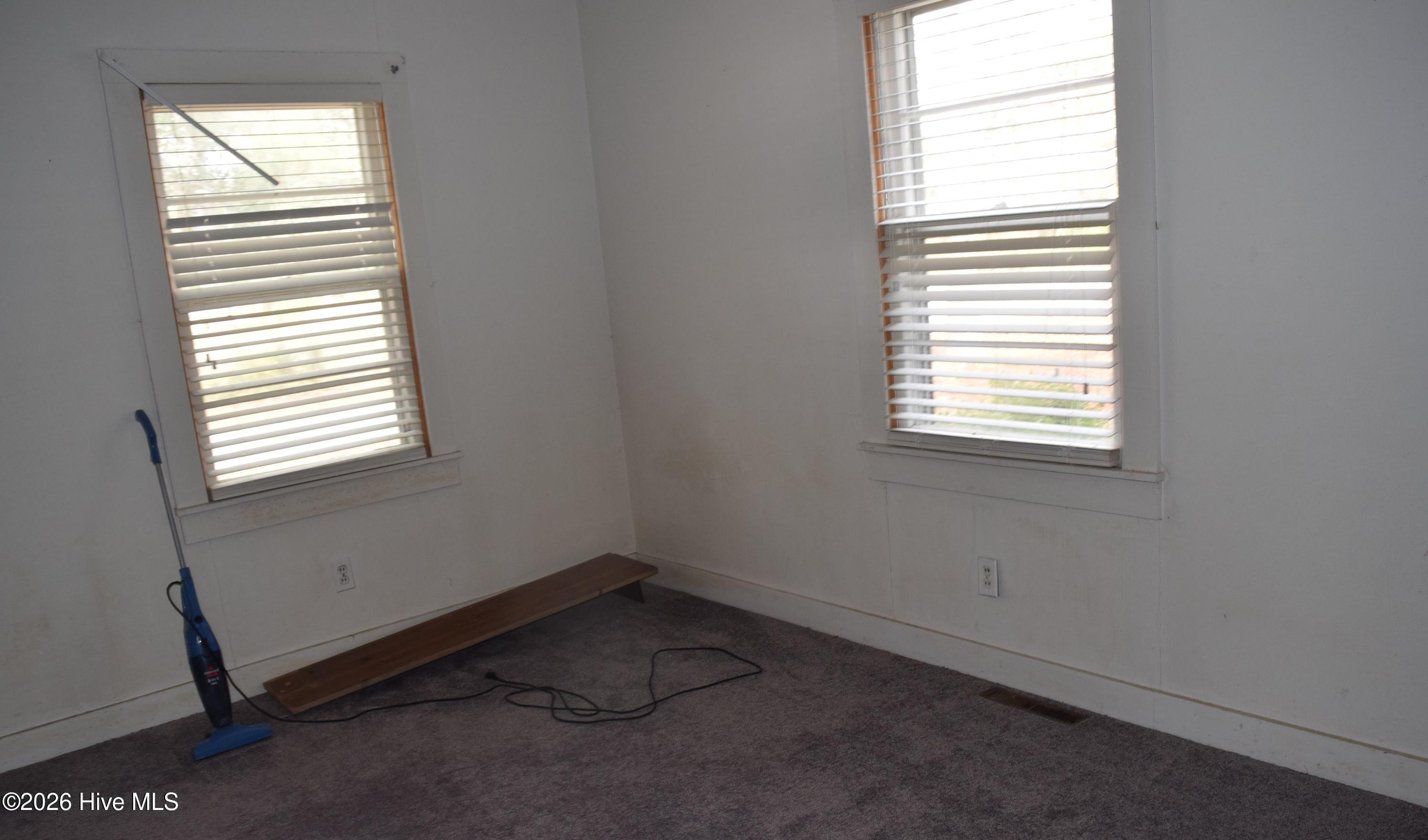 294 Cape Lookout Drive Property Photo 6