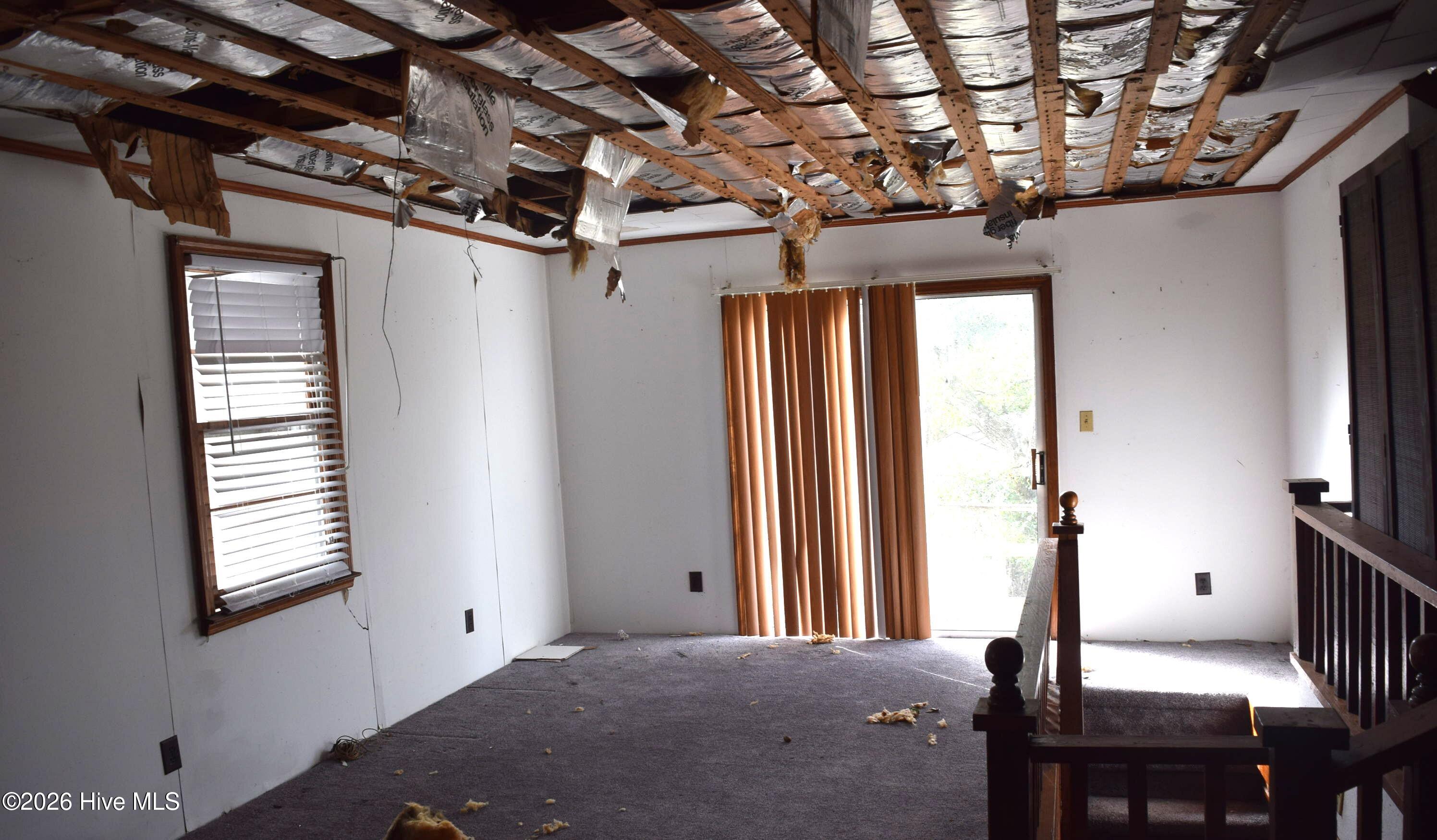 294 Cape Lookout Drive Property Photo 9