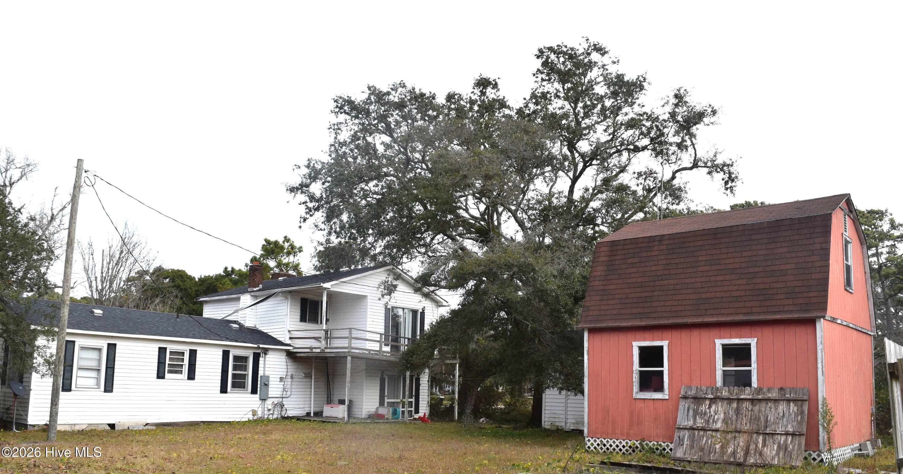 294 Cape Lookout Drive Property Photo 14