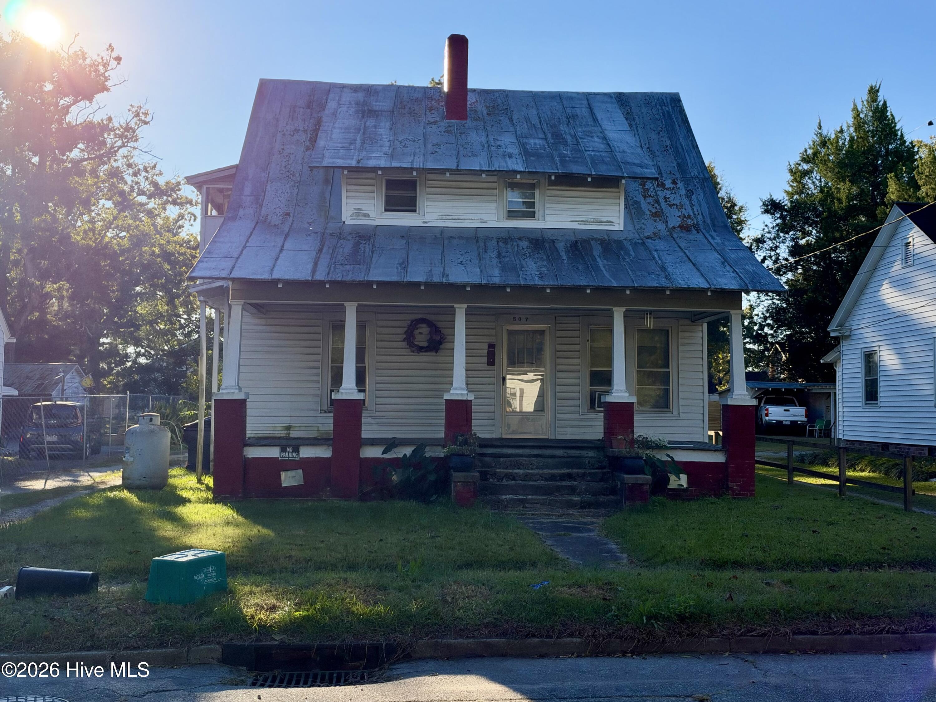 507 Warren Street Property Photo 1