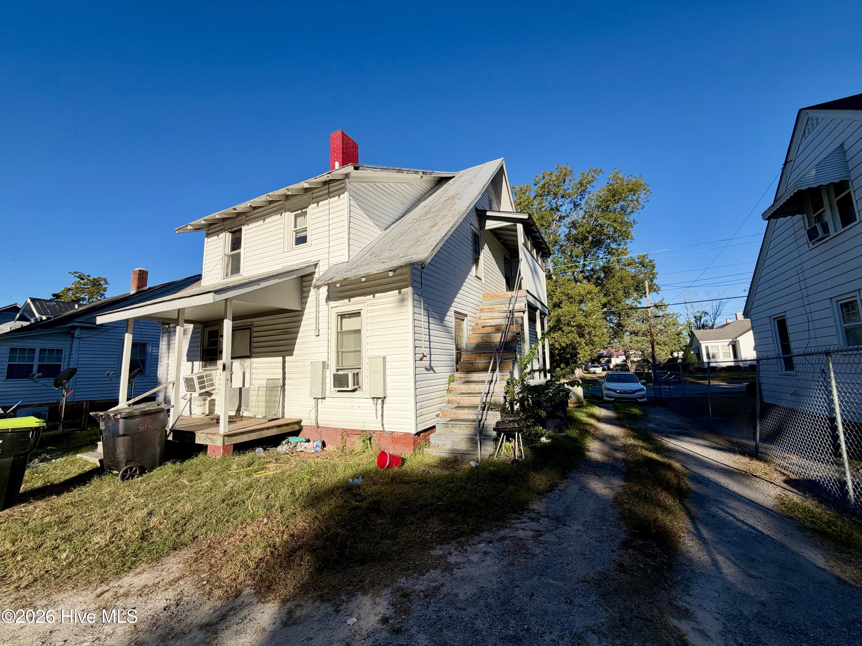 507 Warren Street Property Photo 2