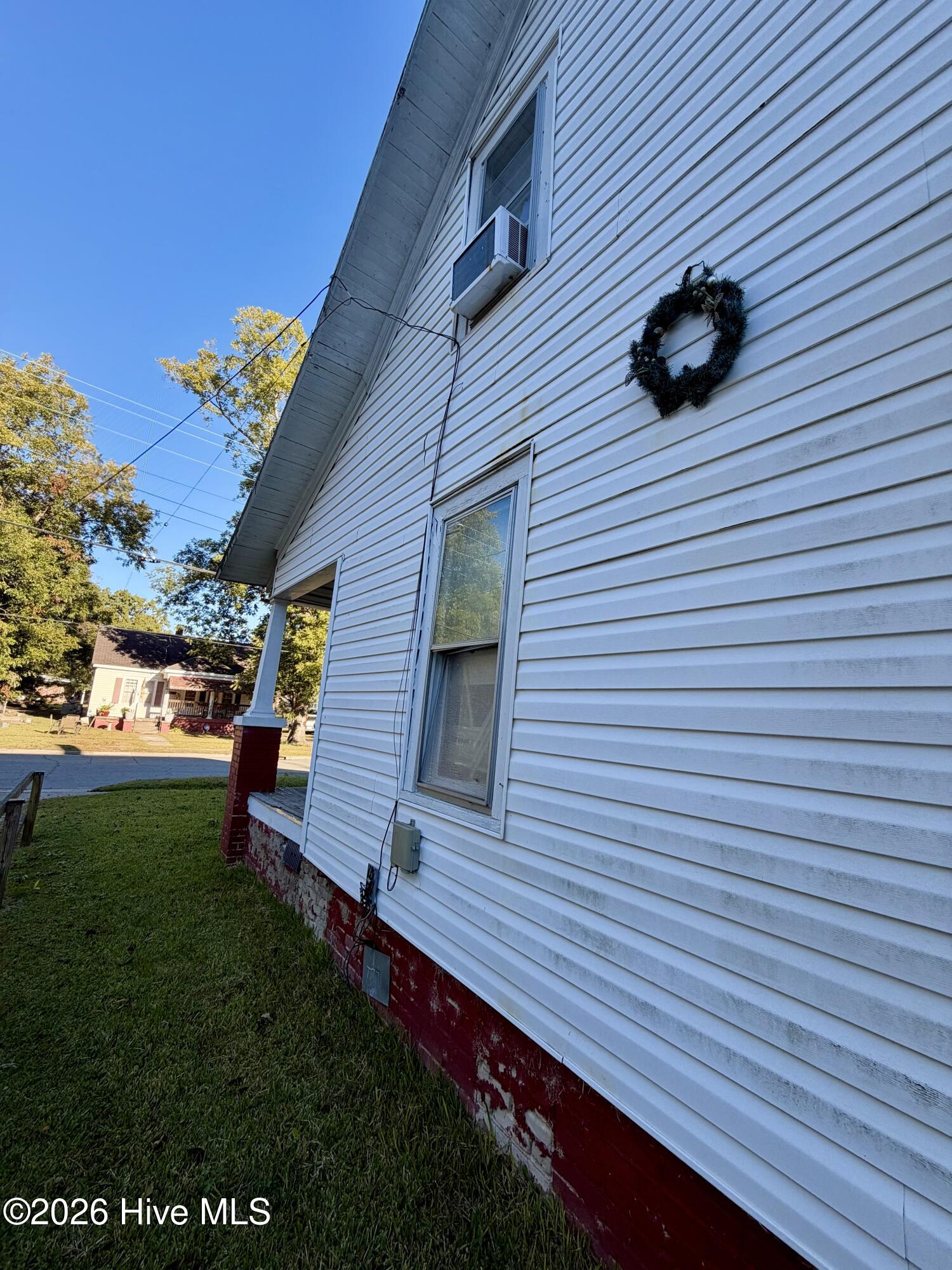 507 Warren Street Property Photo 4