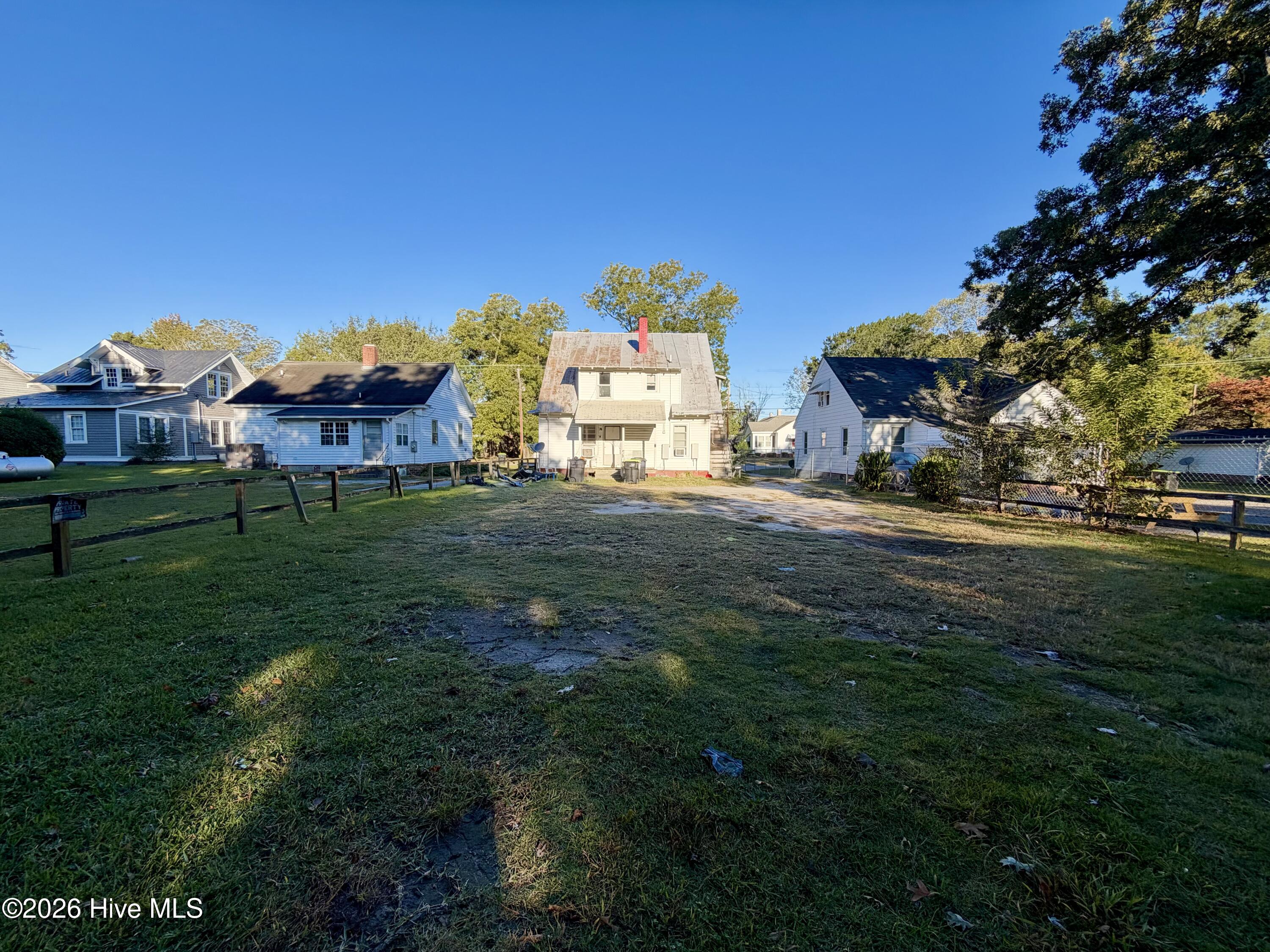 507 Warren Street Property Photo 6