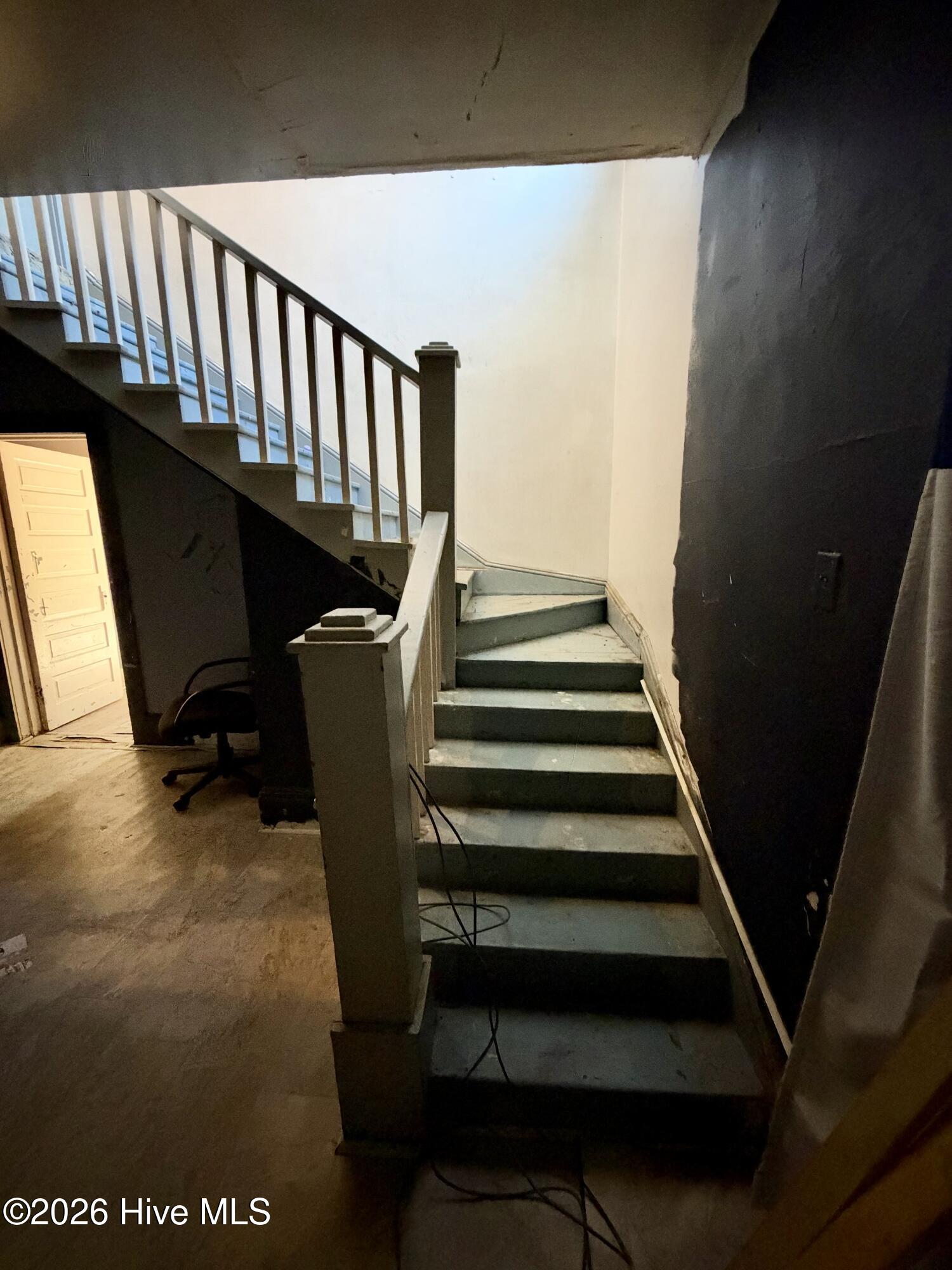 507 Warren Street Property Photo 15
