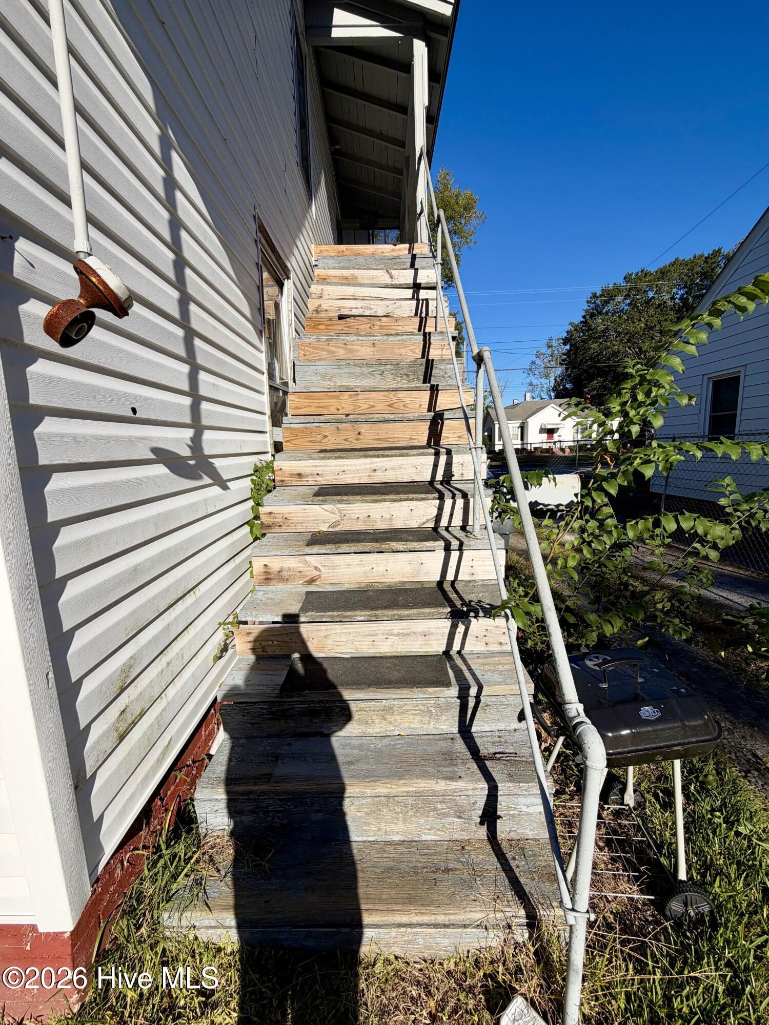 507 Warren Street Property Photo 16