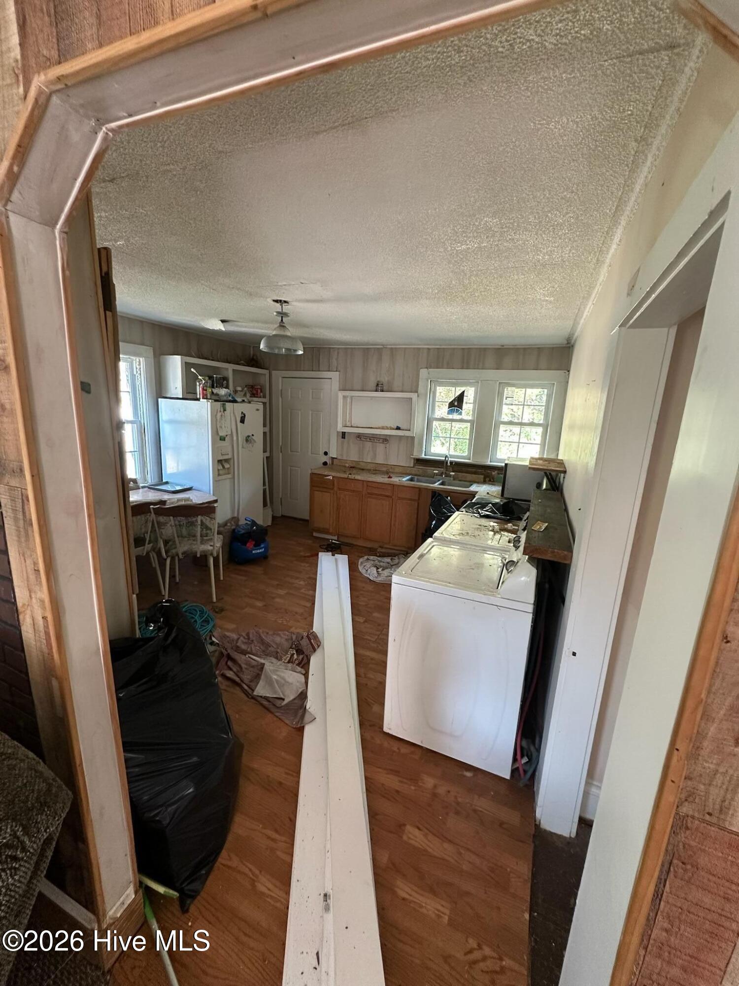 303 N Chestnut Street Property Photo 8