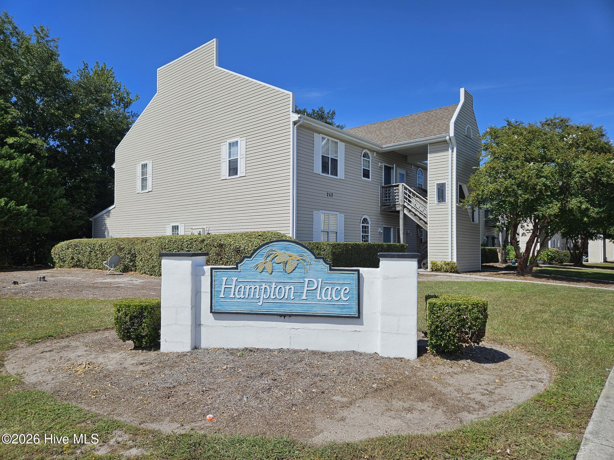 735 Bragg Drive Unit B Property Photo 1
