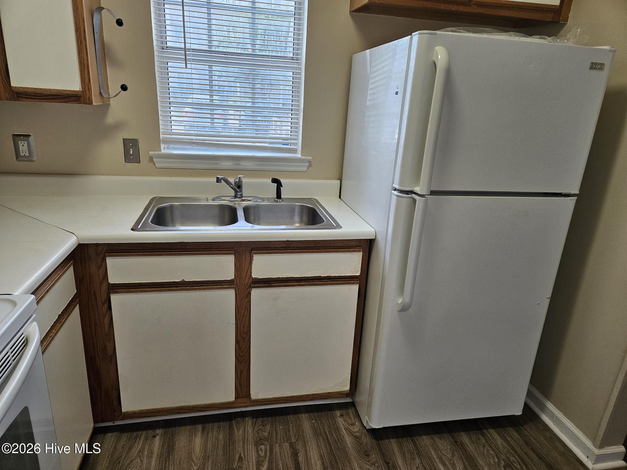 735 Bragg Drive Unit B Property Photo 10