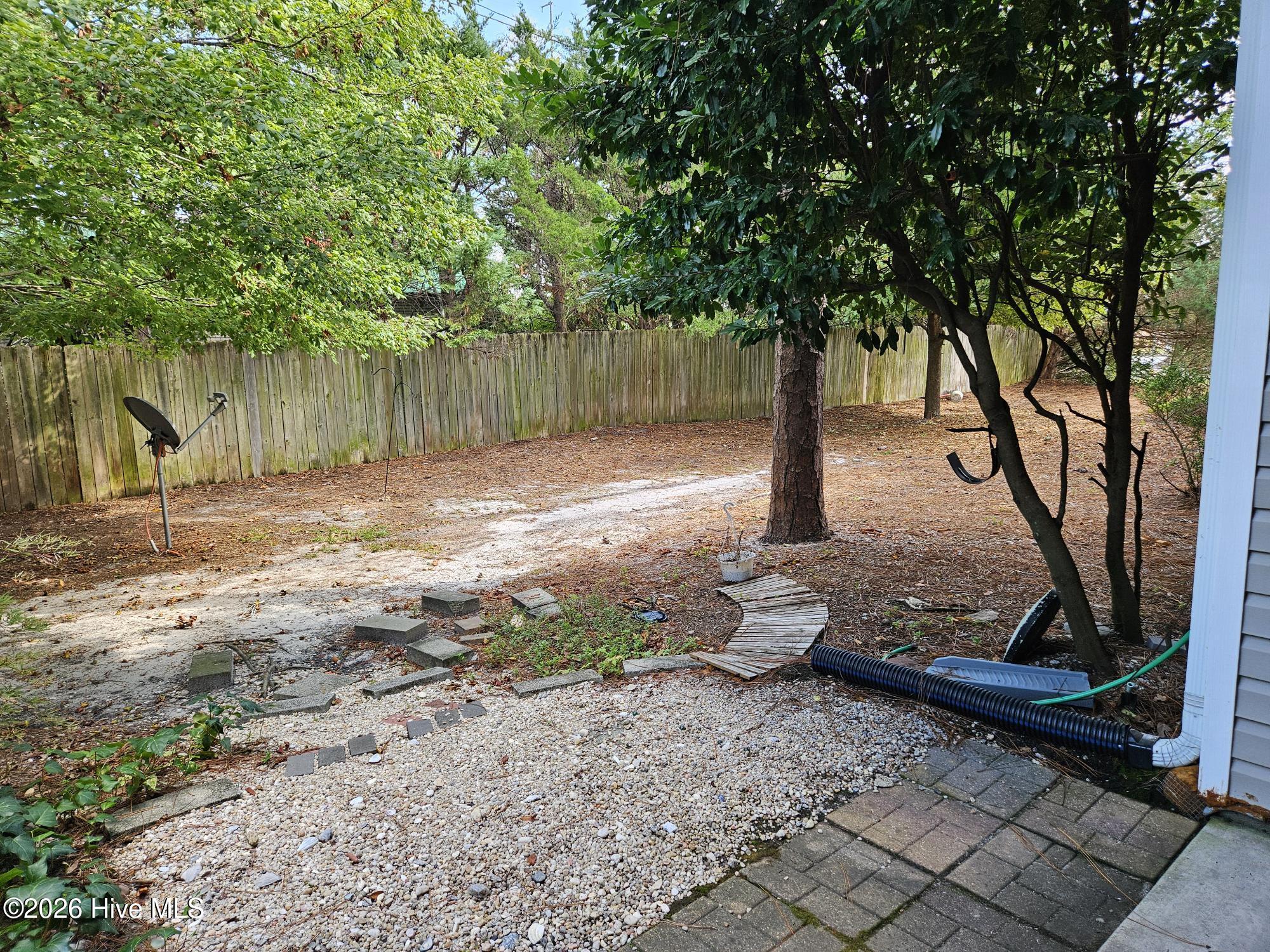 735 Bragg Drive Unit B Property Photo 14