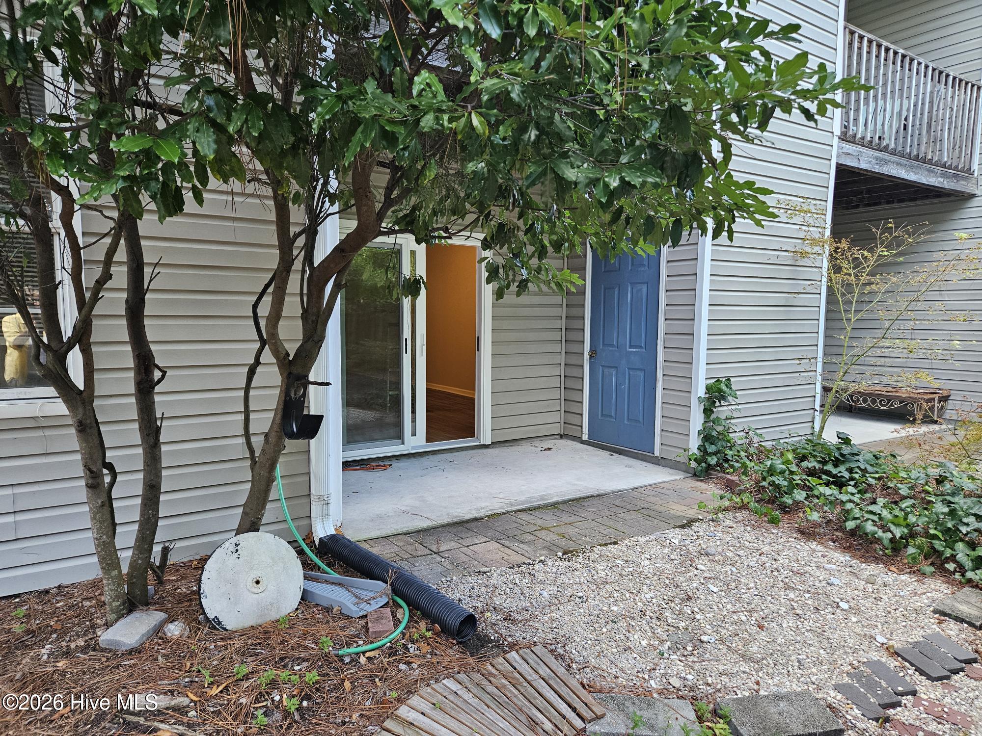 735 Bragg Drive Unit B Property Photo 15