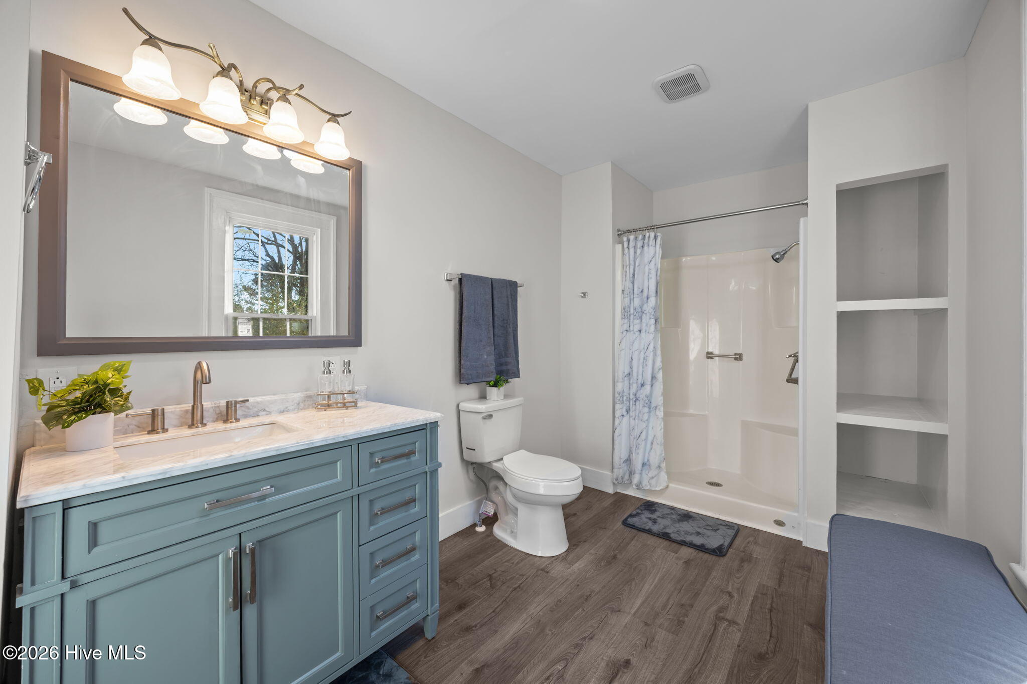 809 Church Street Property Photo 8