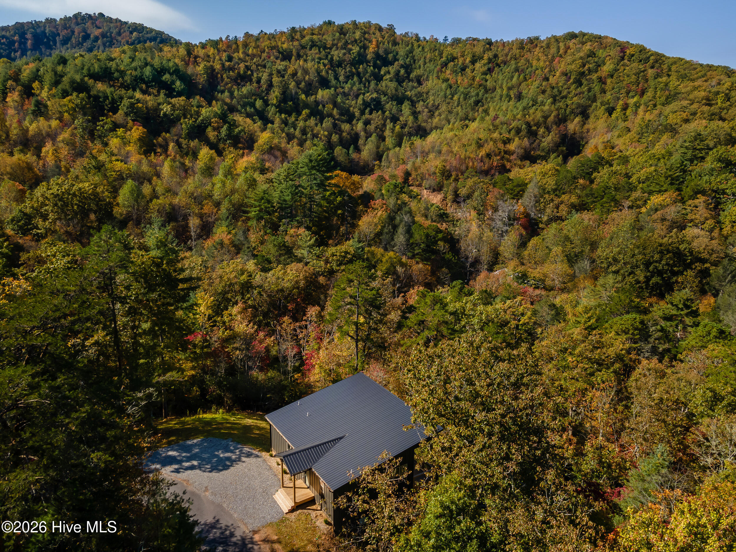 390 Fiddlers Way Property Photo 6