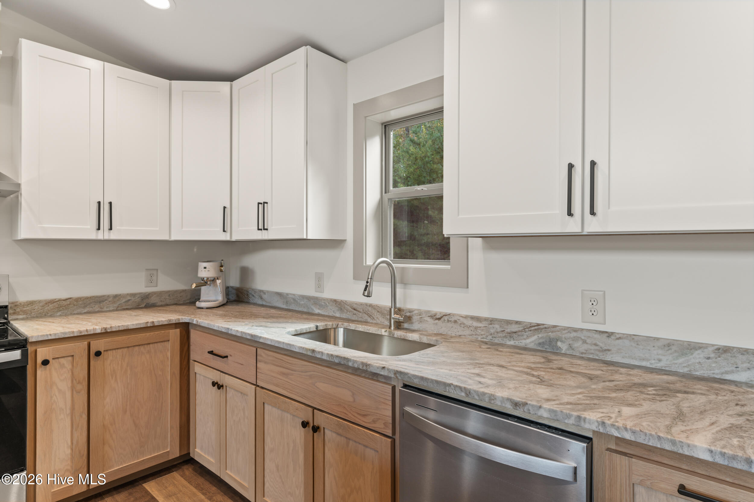 390 Fiddlers Way Property Photo 22