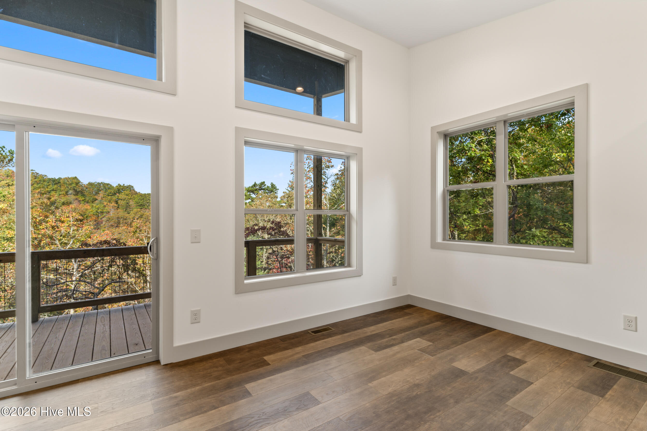 390 Fiddlers Way Property Photo 24