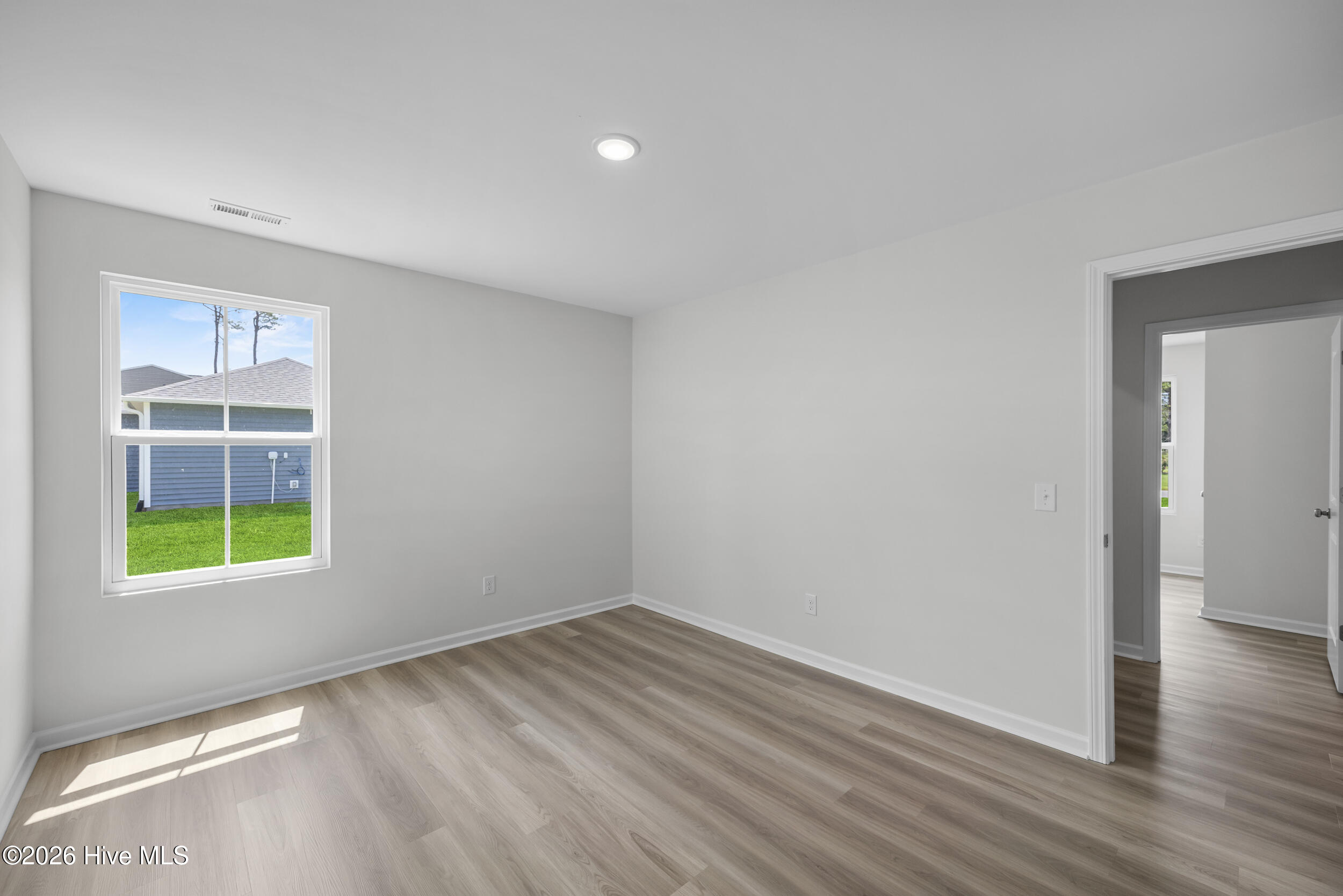 880 Parkway Rd. Property Photo 5