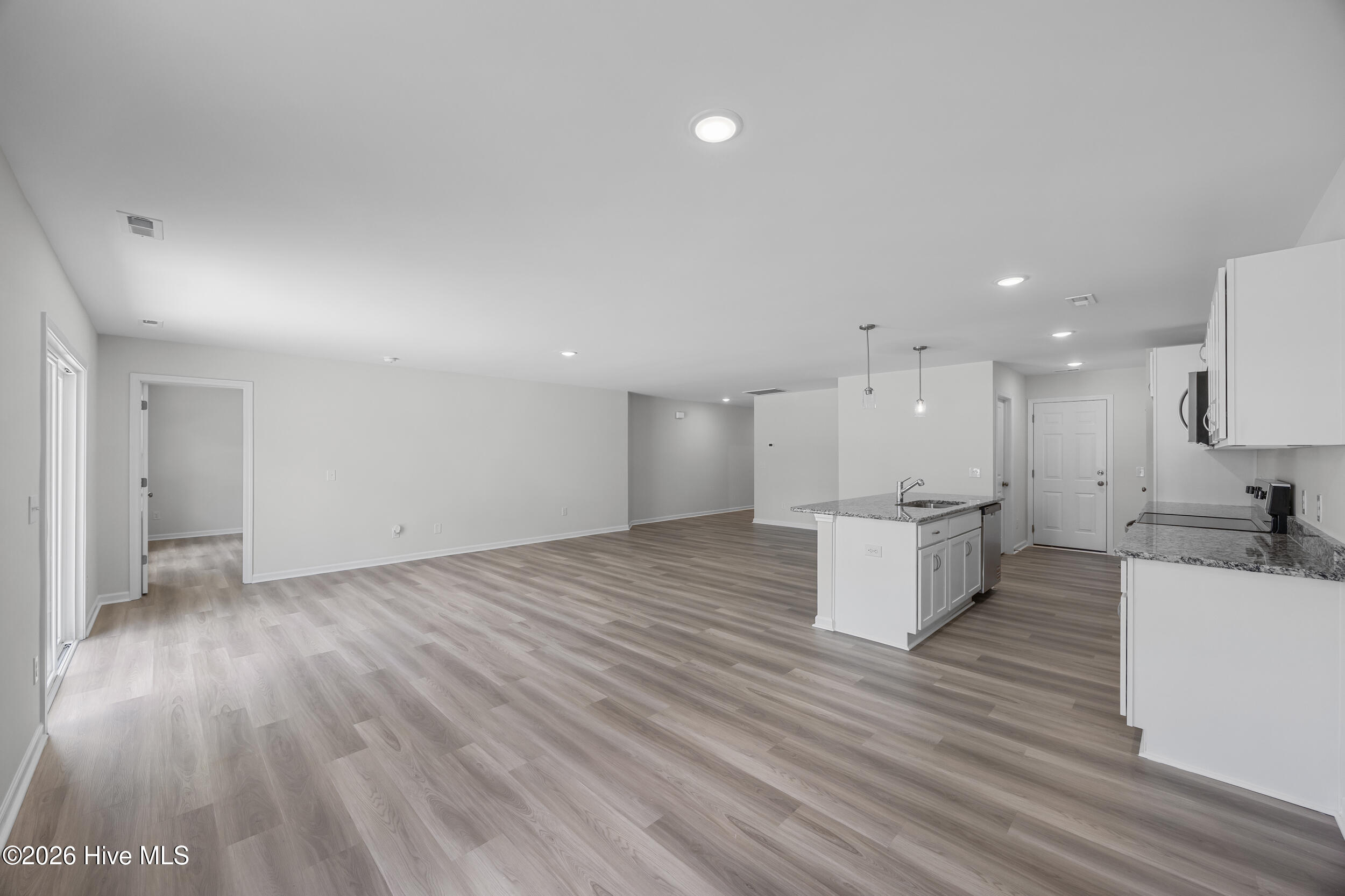 880 Parkway Rd. Property Photo 7