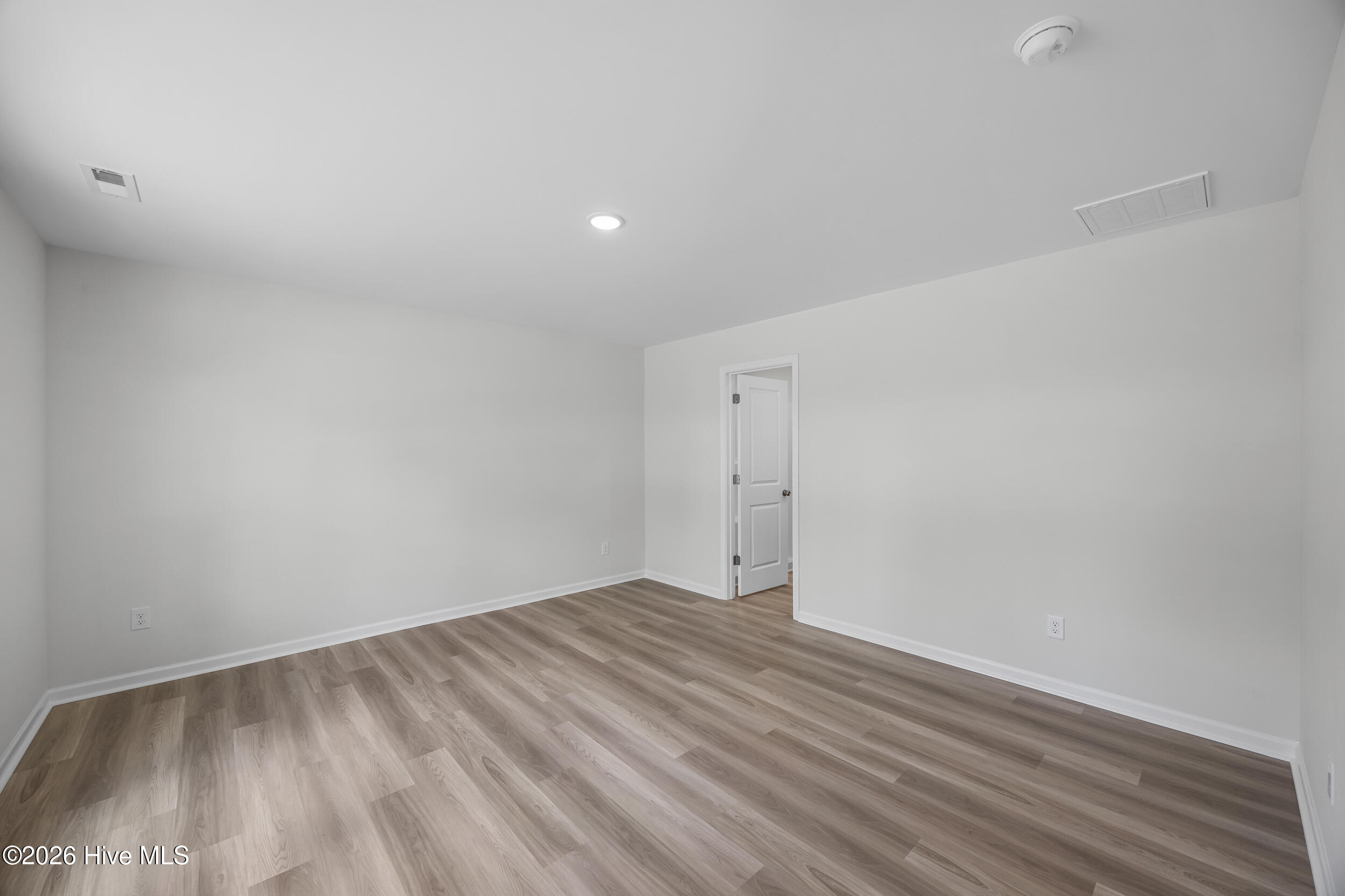 880 Parkway Rd. Property Photo 9