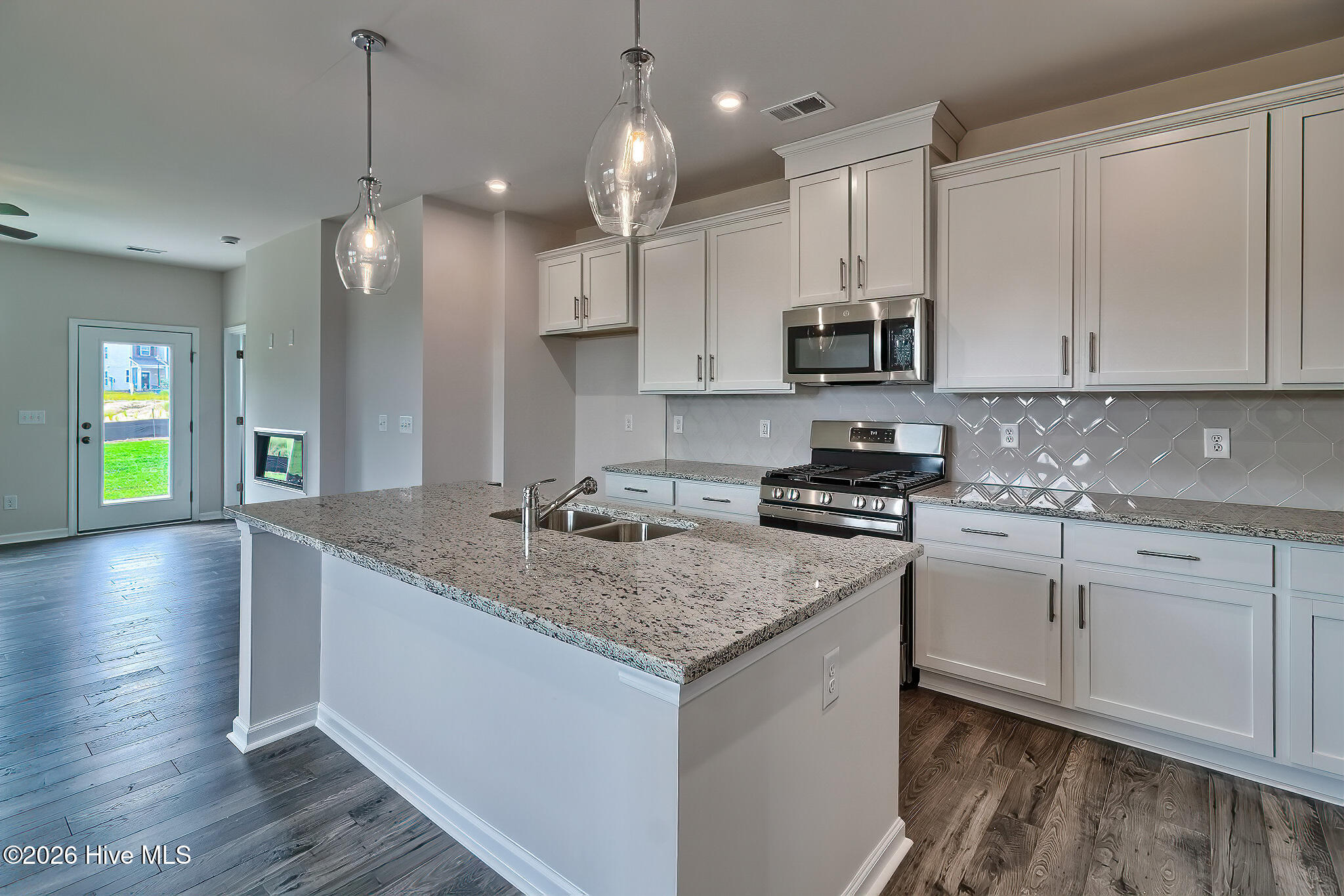 691 Tess Street Property Photo 15
