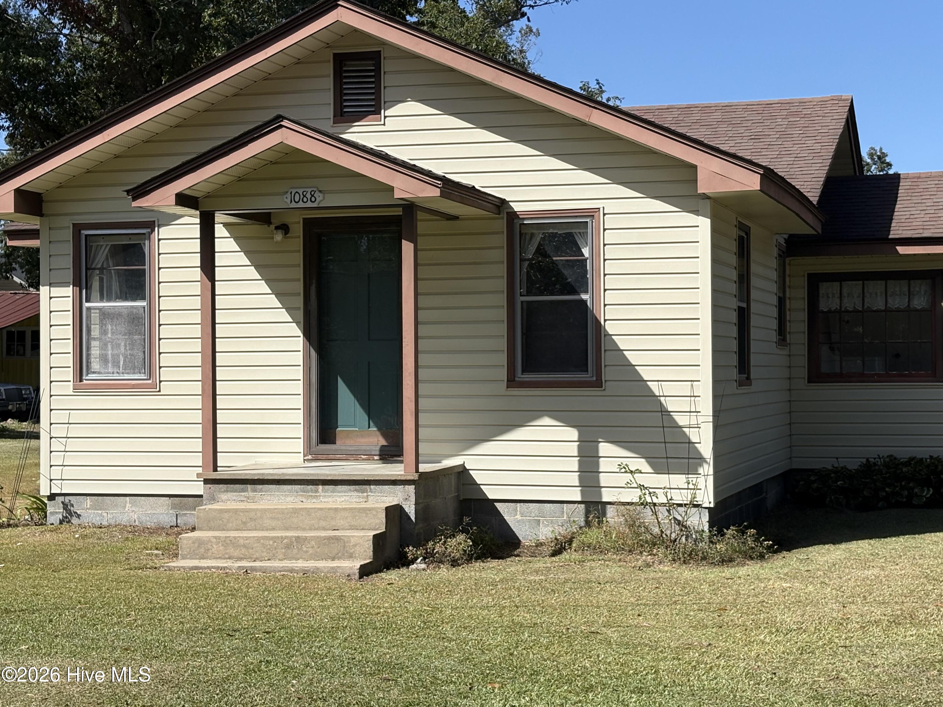 1088 Jefferson Road Property Photo 3