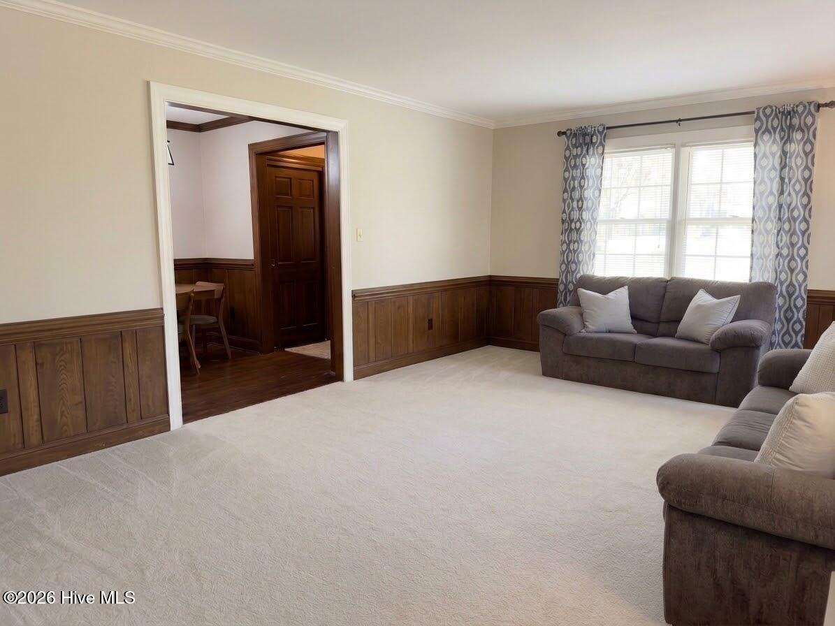 1015 S Howard Circle Property Photo 6
