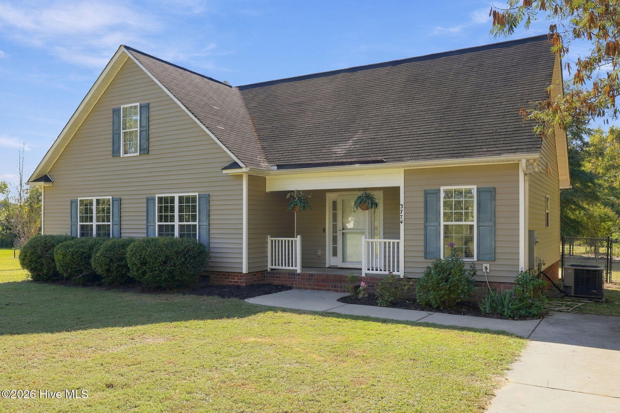 3774 Bell Arthur Road Property Photo 1