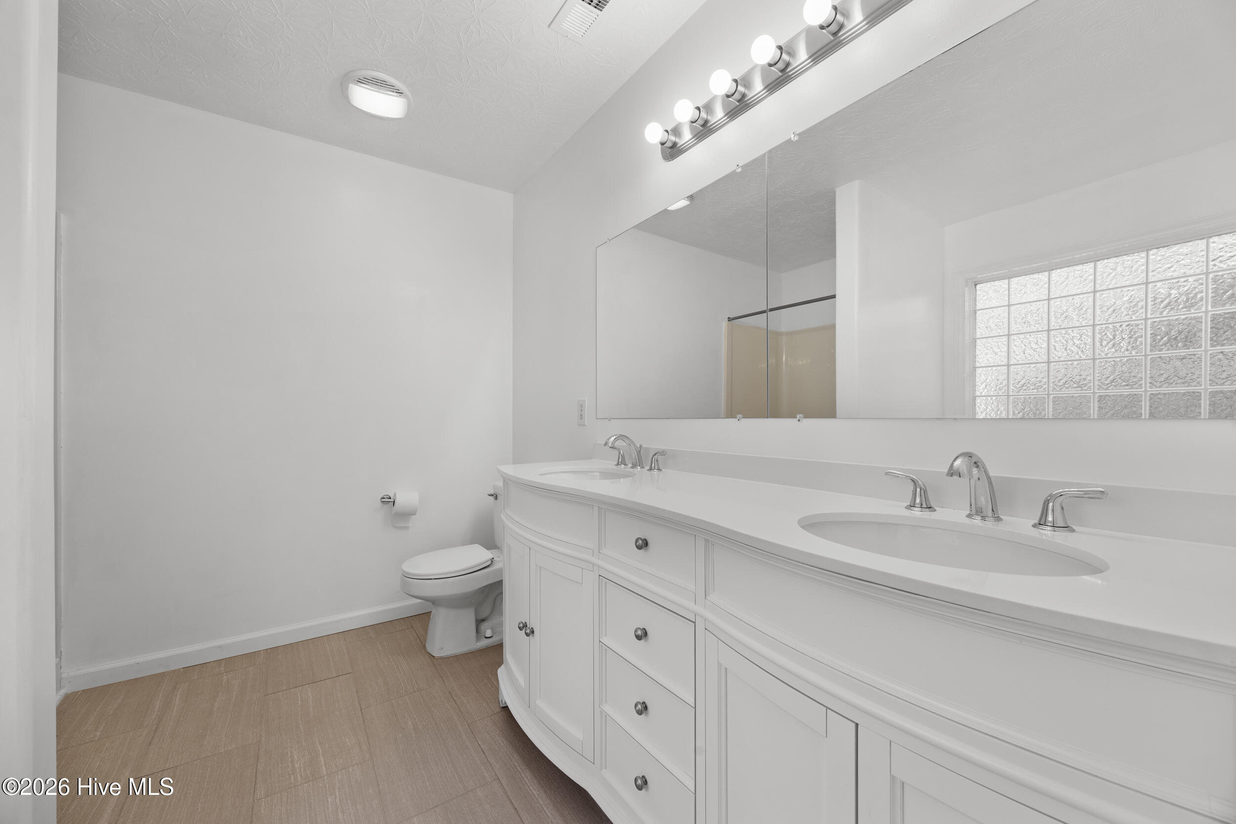 2701 Gruffy Court Property Photo 12