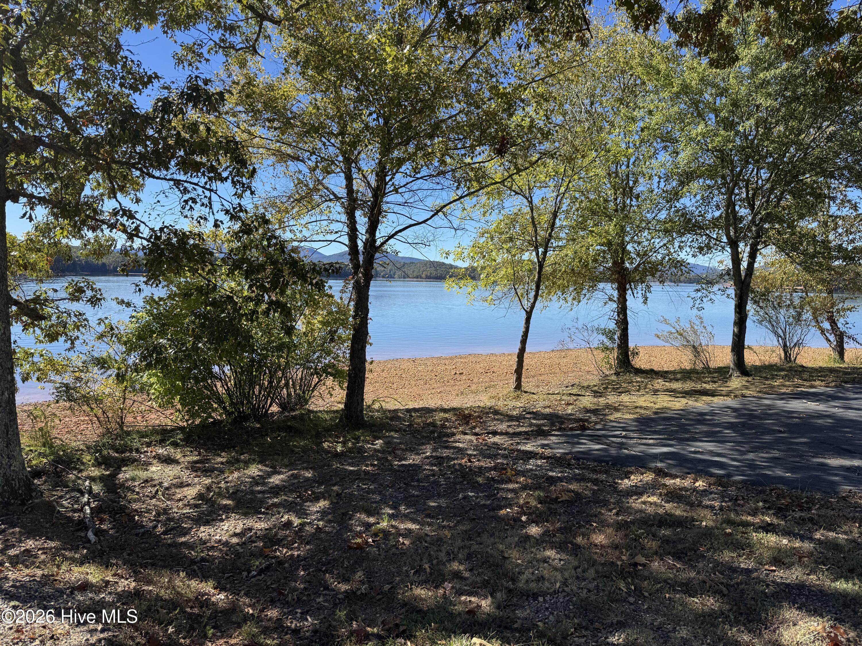 14 6 Chatuge Village Drive Property Photo 37