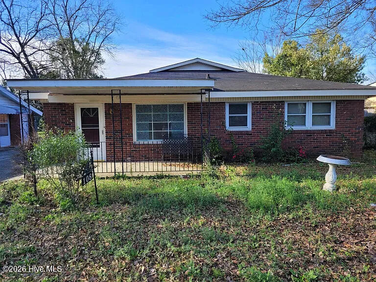 108 E Hale Street Property Photo 1