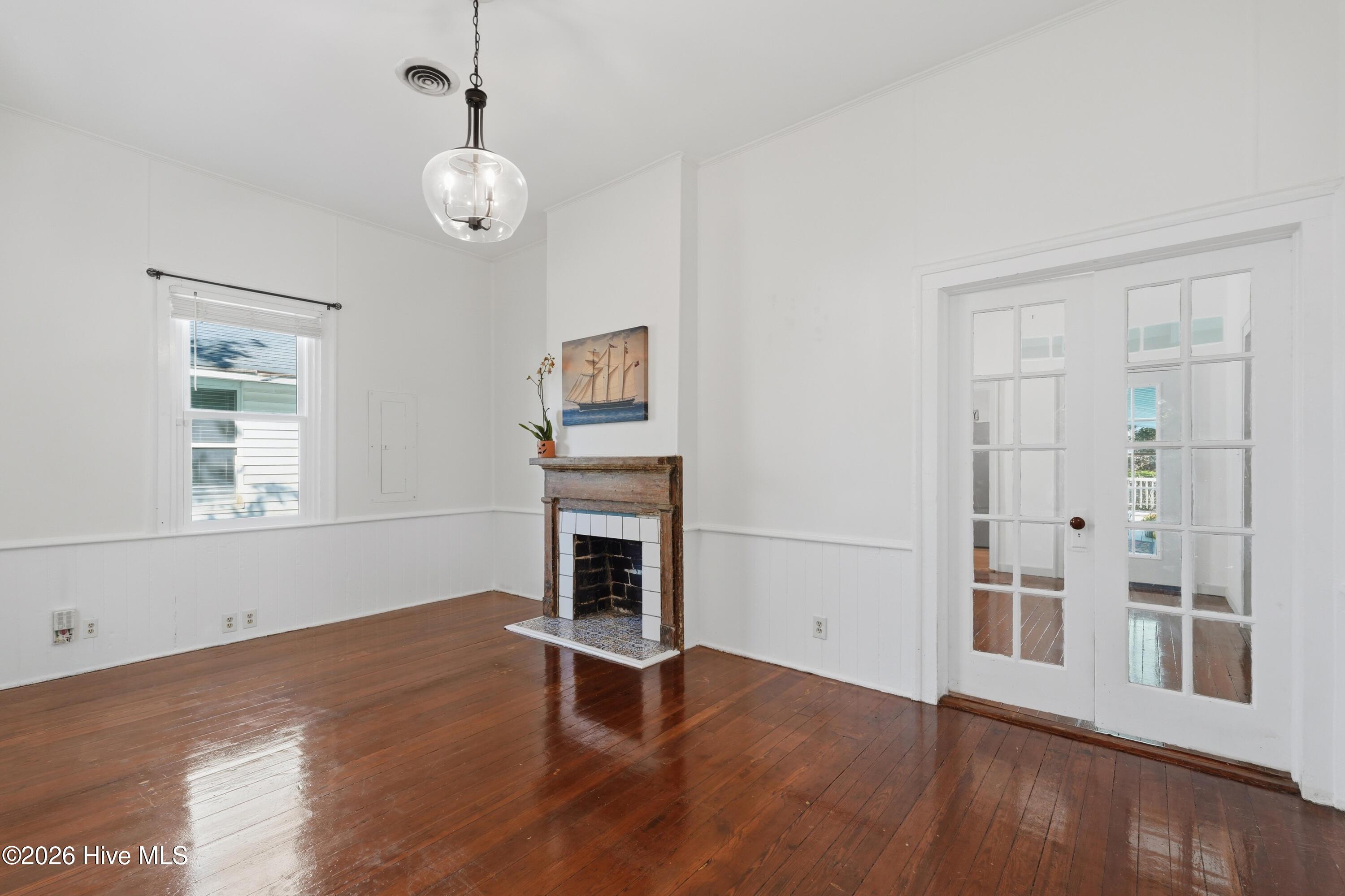 619 S 6th Street Property Photo 8