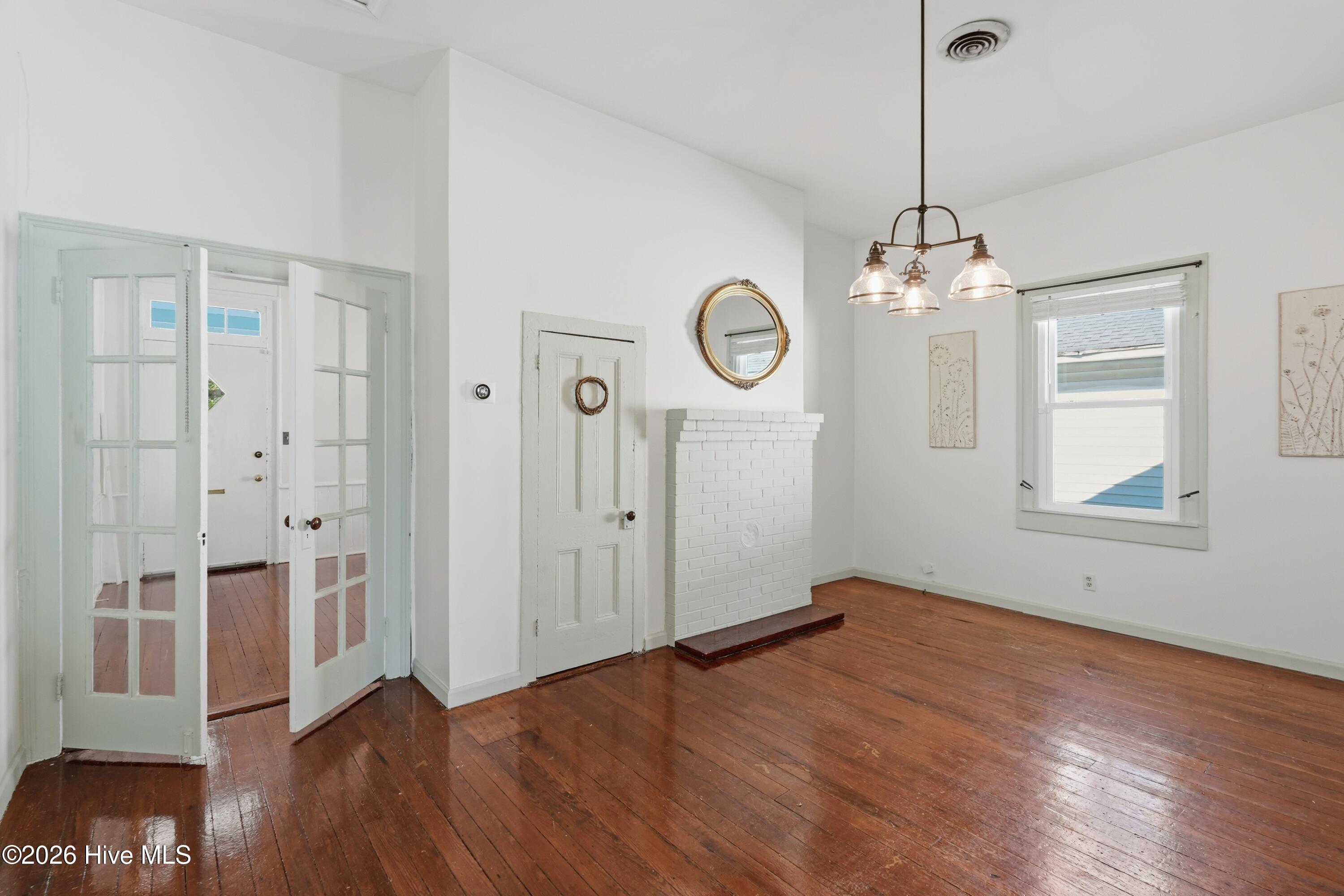619 S 6th Street Property Photo 10