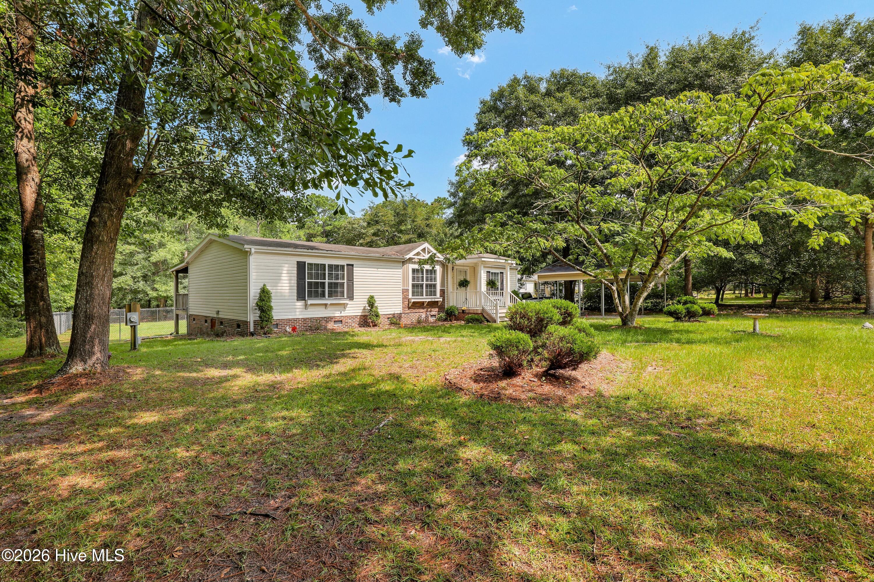 570 King Drive Property Photo 4