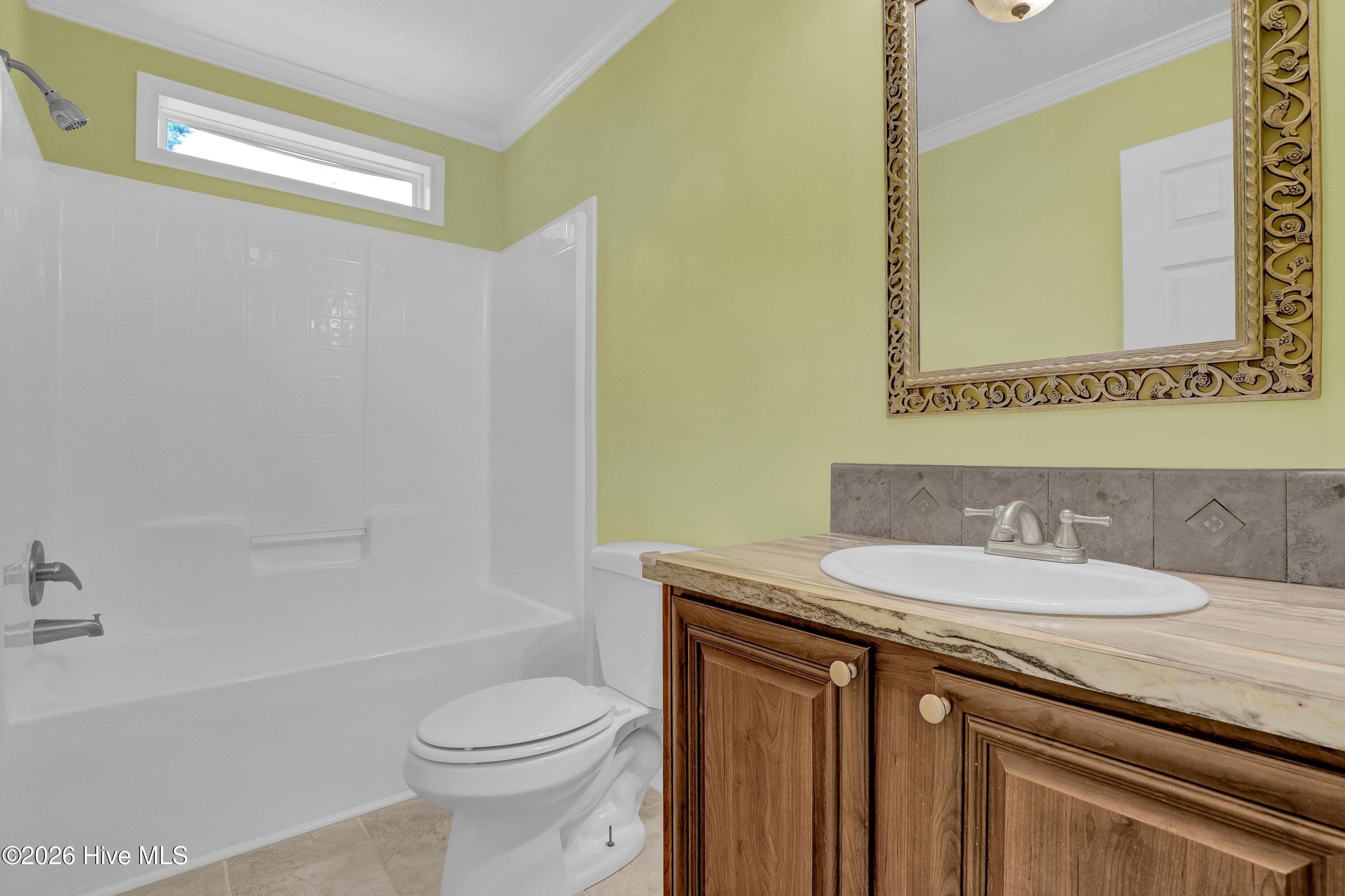 570 King Drive Property Photo 16