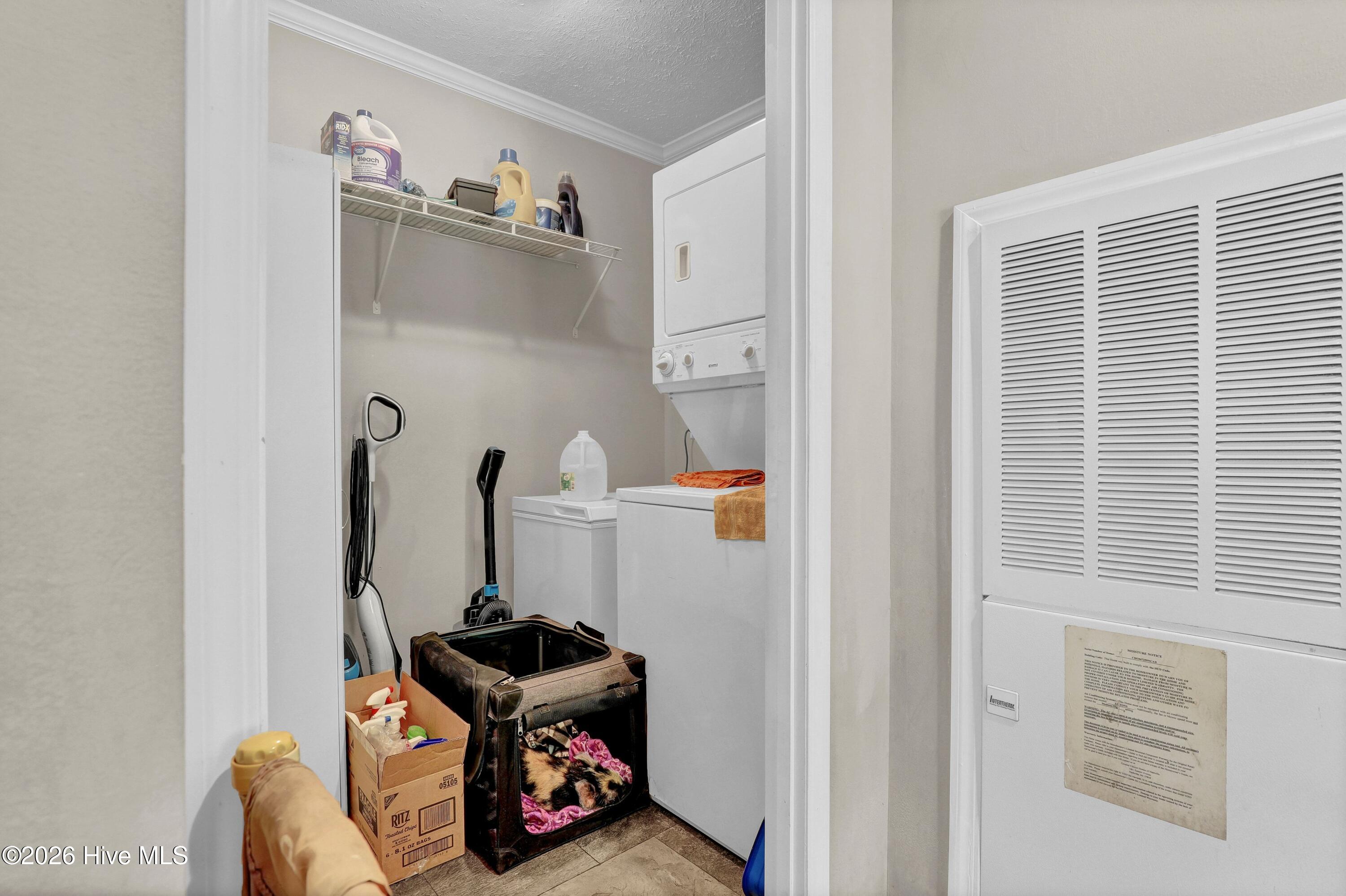 570 King Drive Property Photo 23
