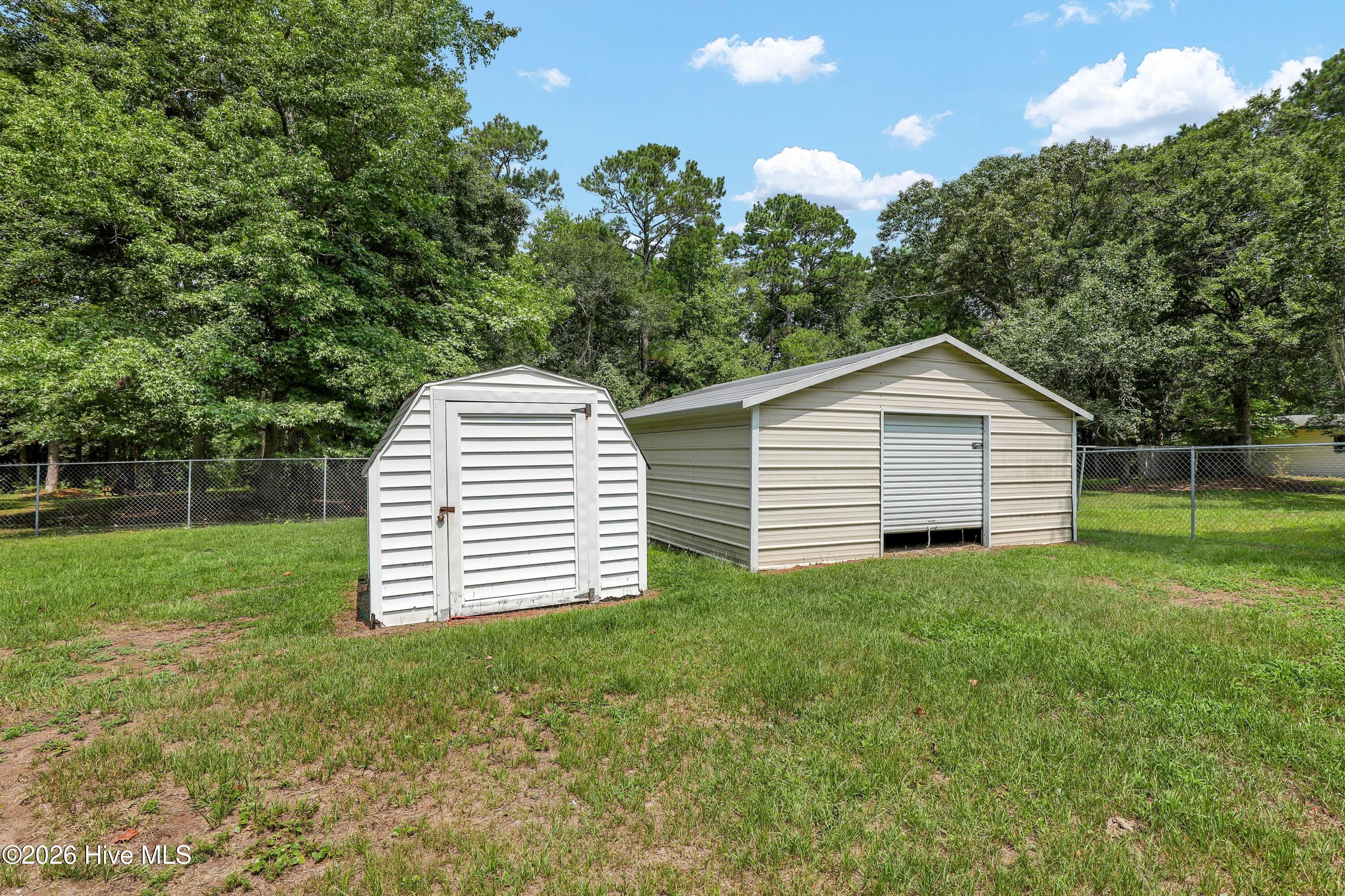 570 King Drive Property Photo 25