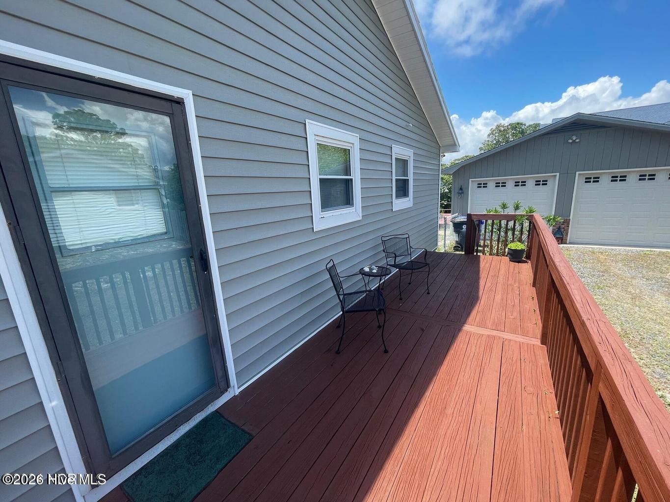 141 Ne 33rd Street Property Photo 4