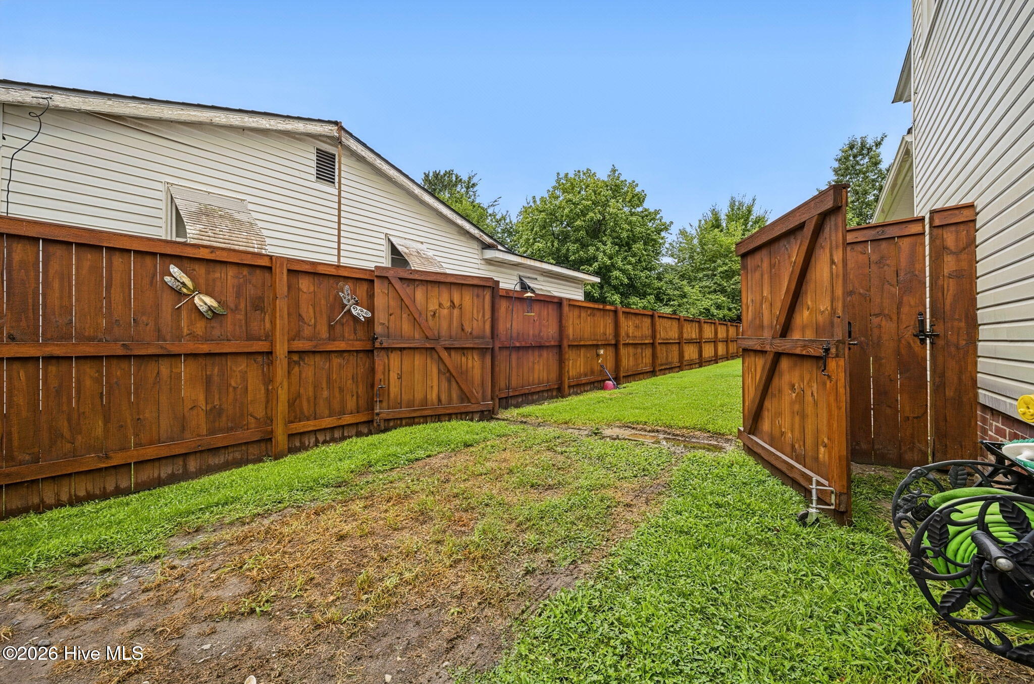 409 Cedar Street Property Photo 24