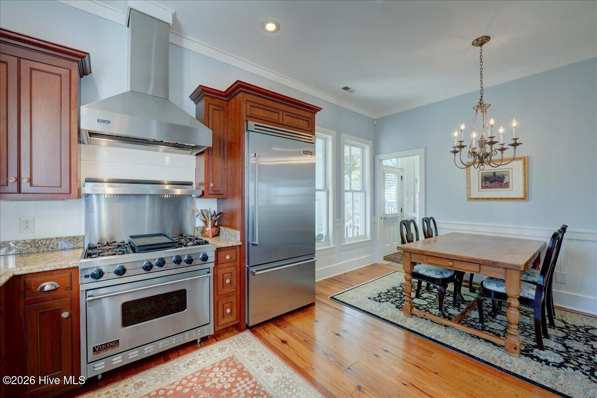 203 Vandemere Street Property Photo 13