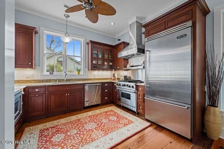 203 Vandemere Street Property Photo 18