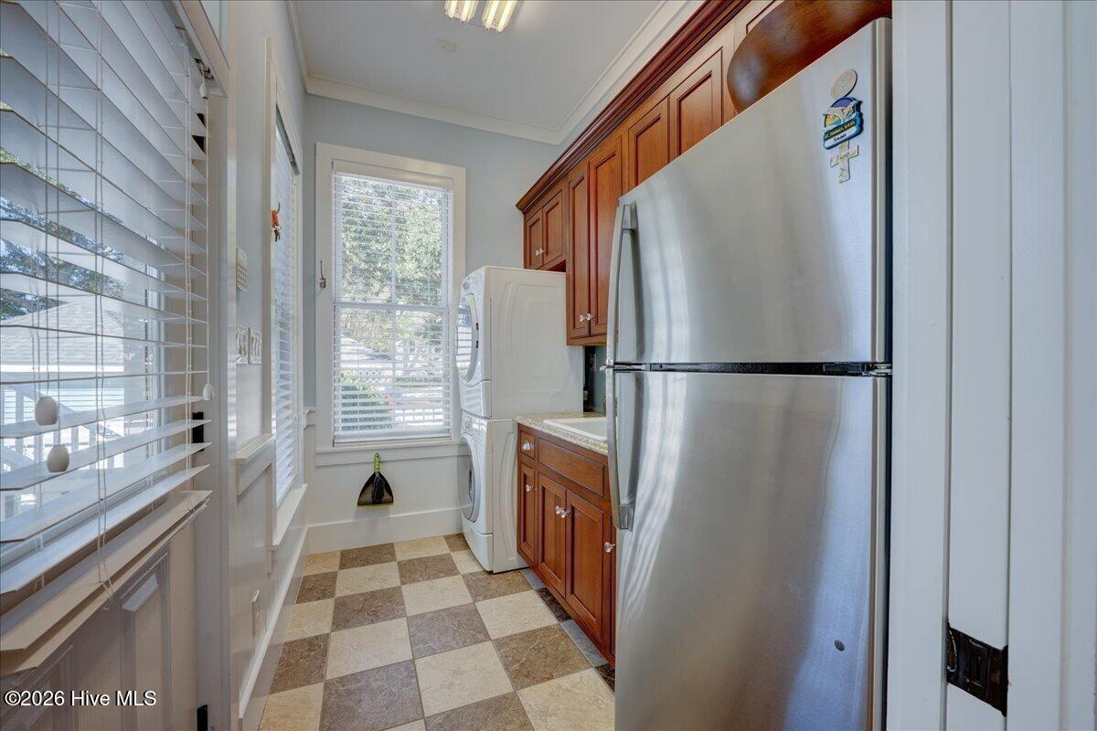 203 Vandemere Street Property Photo 20